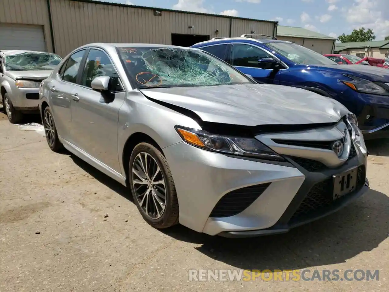 1 Photograph of a damaged car 4T1G11AK9LU983111 TOYOTA CAMRY 2020