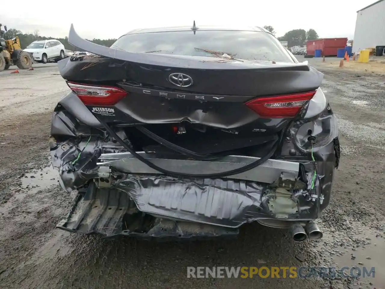 9 Photograph of a damaged car 4T1G11AK9LU986333 TOYOTA CAMRY 2020