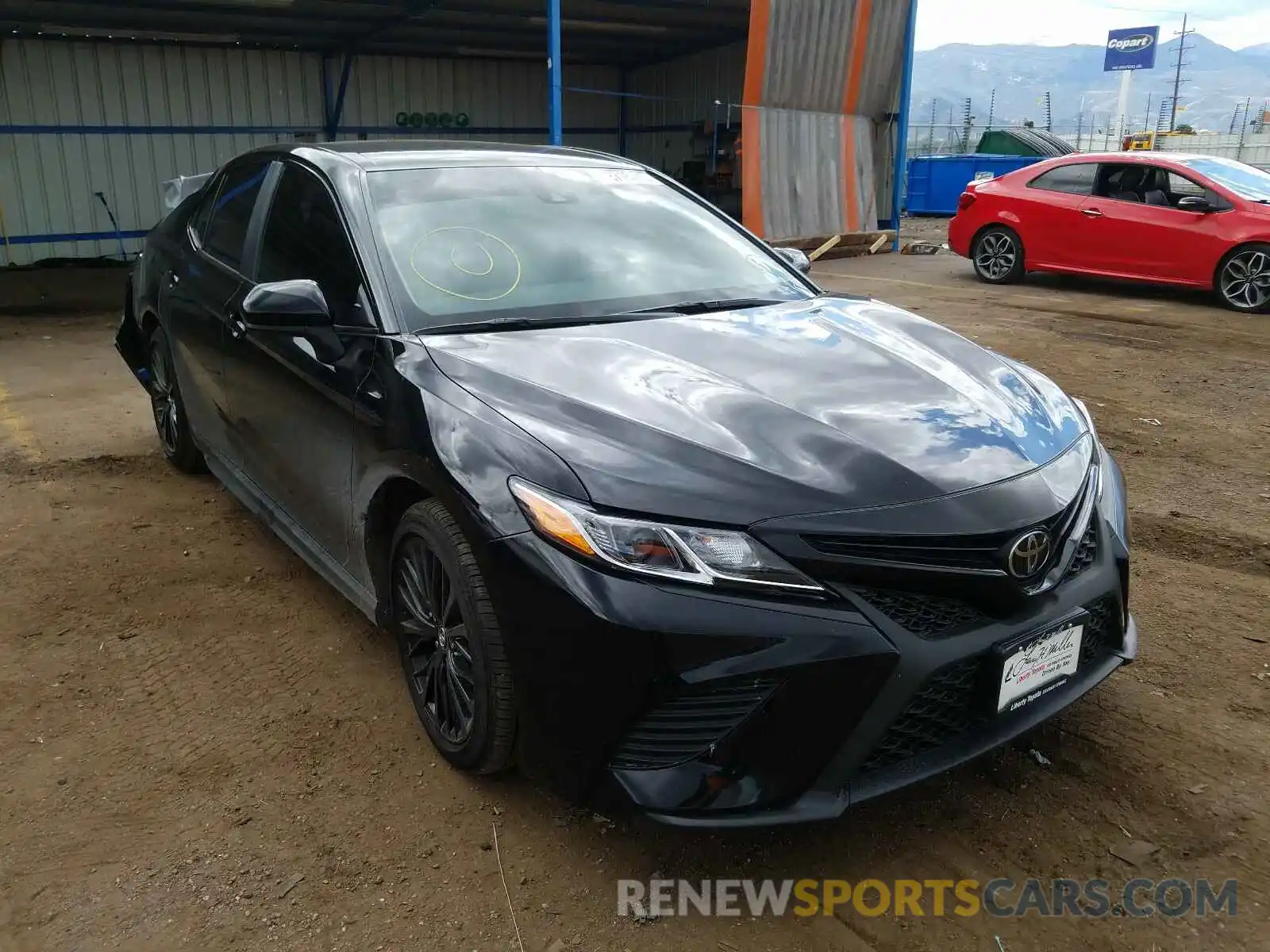 1 Photograph of a damaged car 4T1G11AKXLU303233 TOYOTA CAMRY 2020