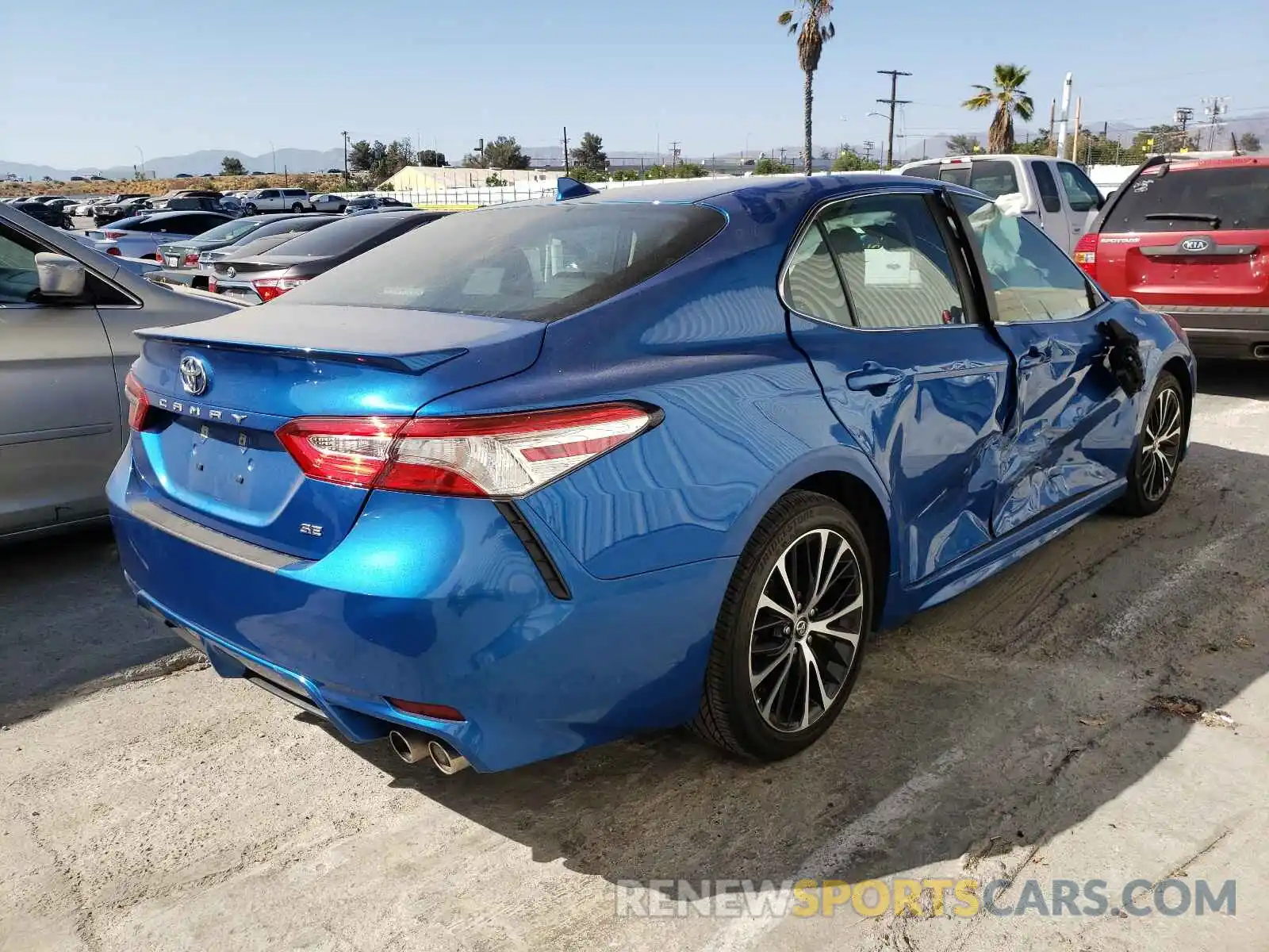 4 Photograph of a damaged car 4T1G11AKXLU303782 TOYOTA CAMRY 2020