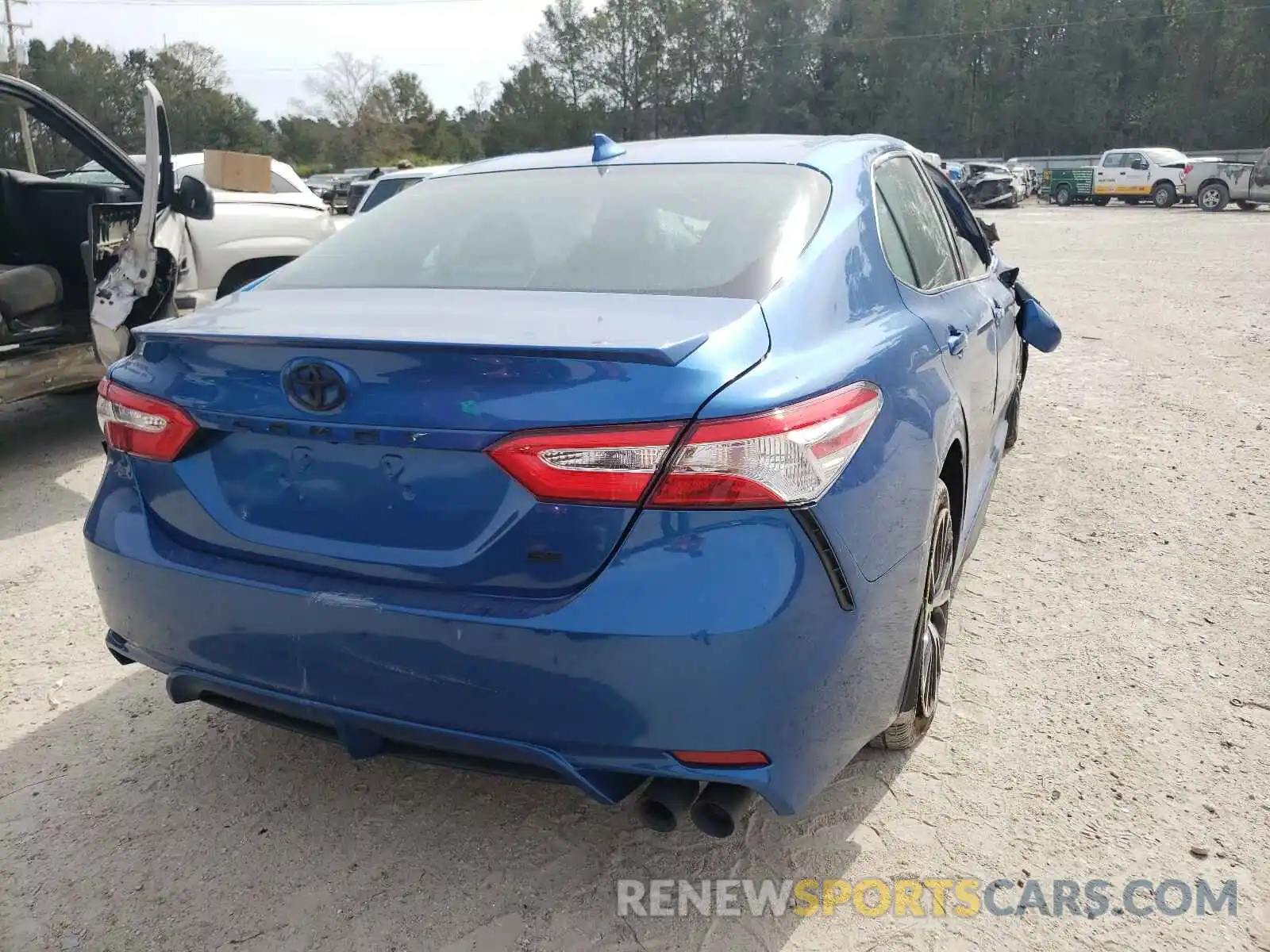 4 Photograph of a damaged car 4T1G11AKXLU304429 TOYOTA CAMRY 2020