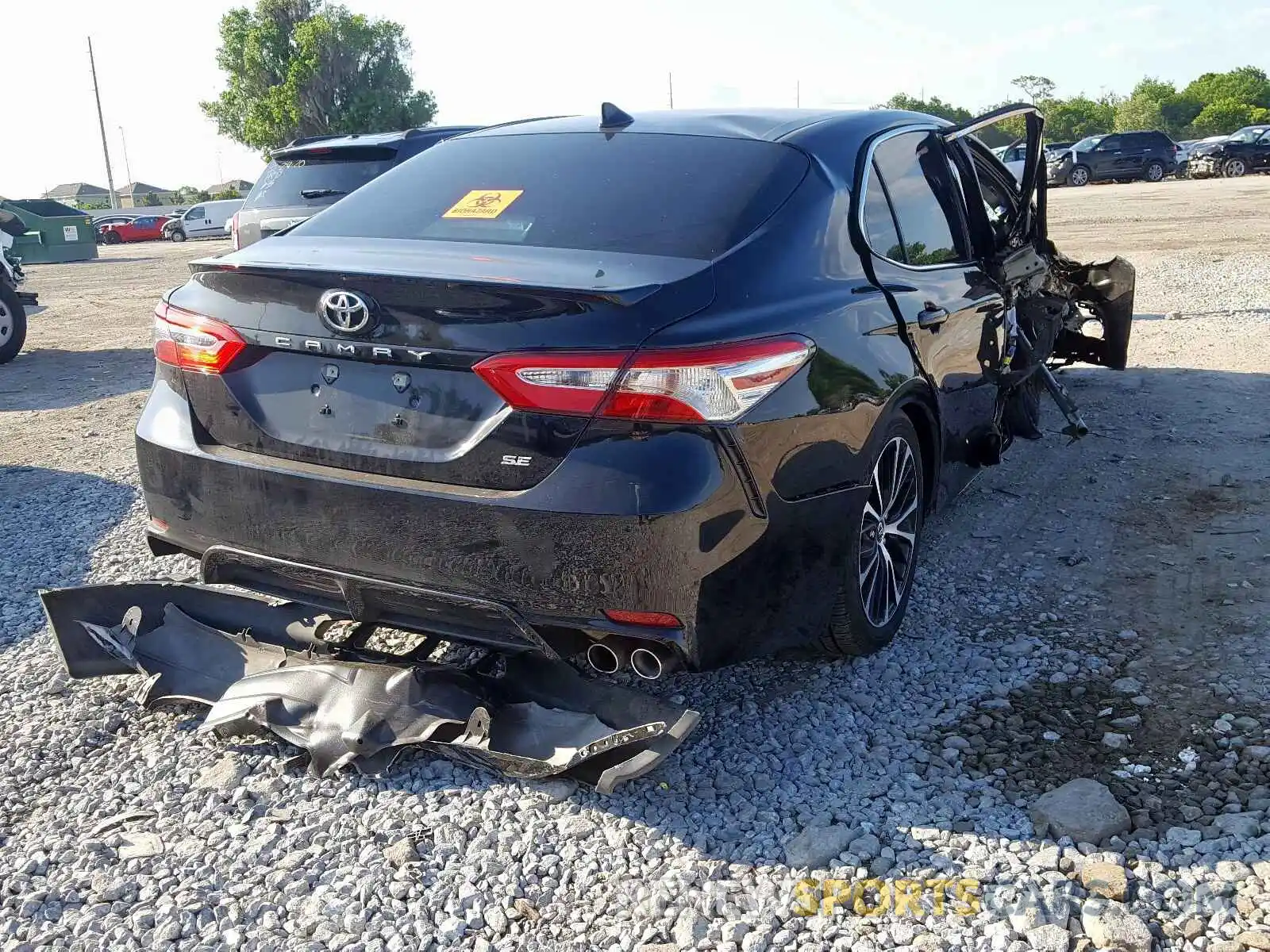 4 Photograph of a damaged car 4T1G11AKXLU304690 TOYOTA CAMRY 2020