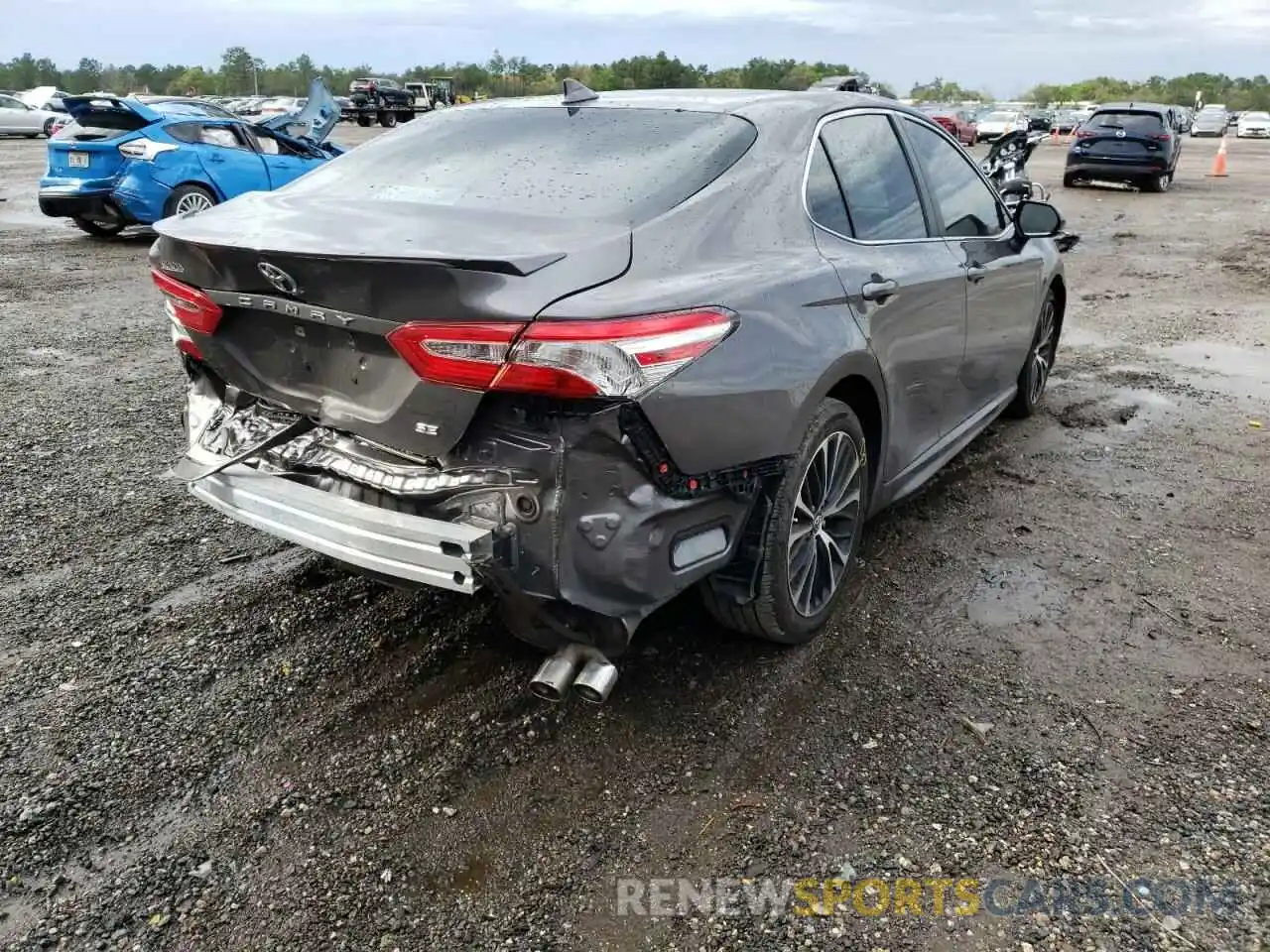 4 Фотография поврежденного автомобиля 4T1G11AKXLU305497 TOYOTA CAMRY 2020