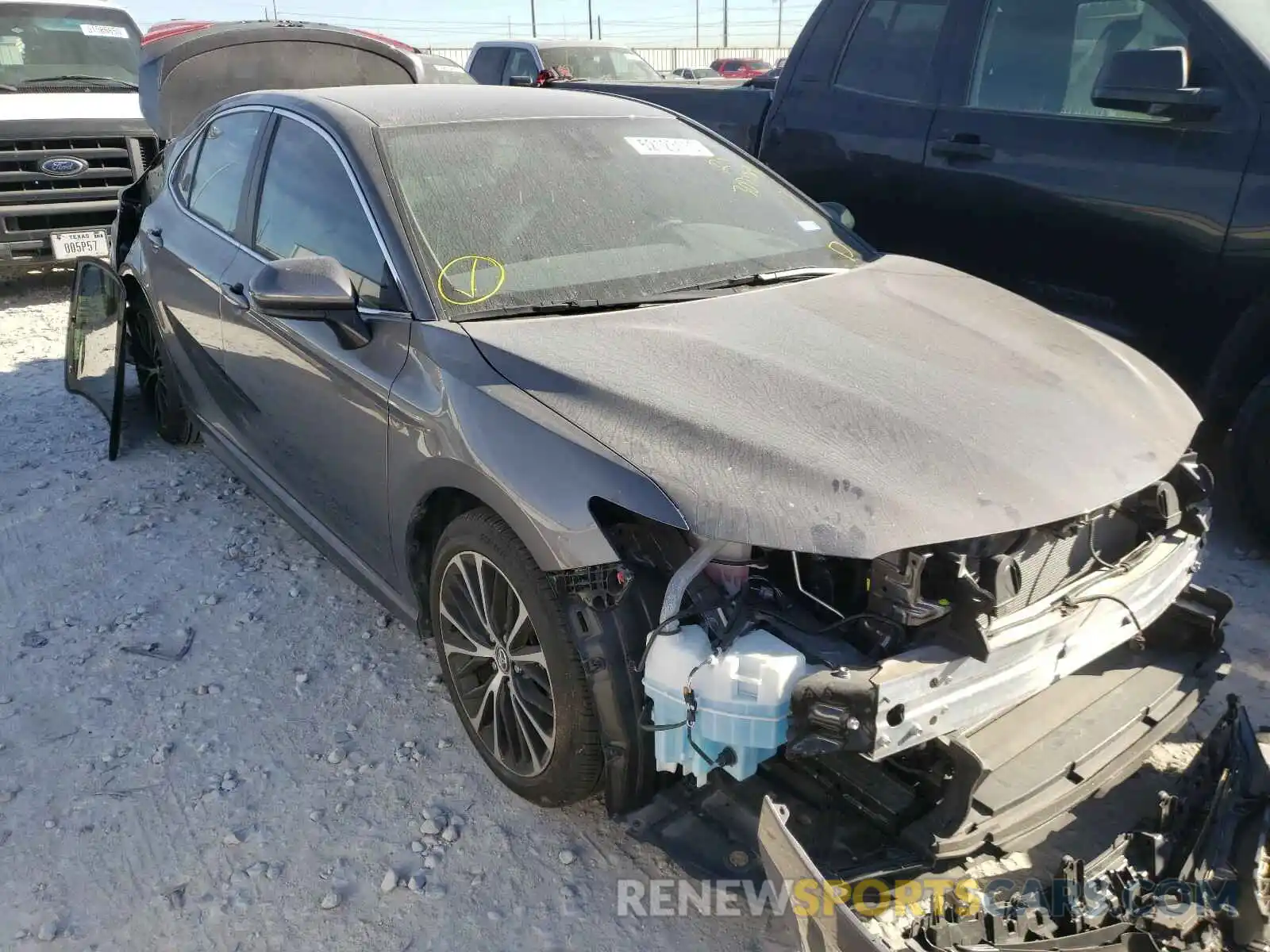 1 Photograph of a damaged car 4T1G11AKXLU307377 TOYOTA CAMRY 2020