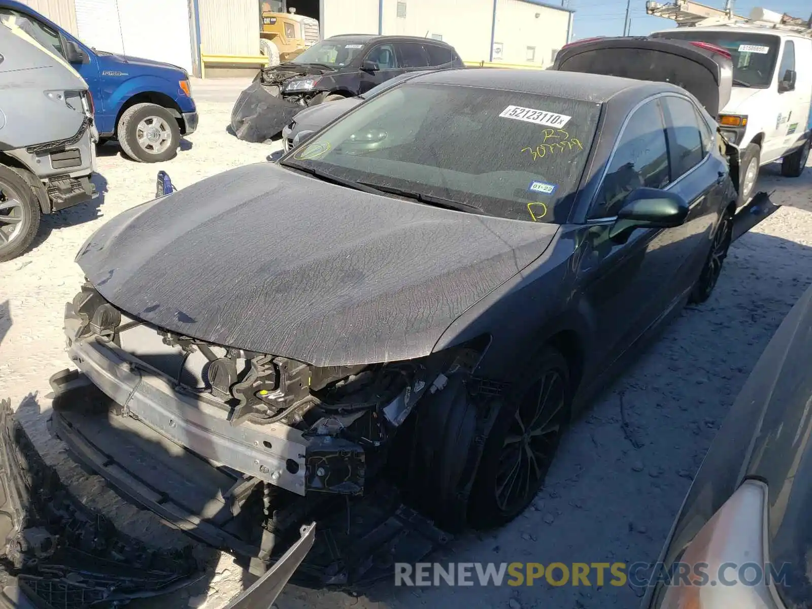 2 Photograph of a damaged car 4T1G11AKXLU307377 TOYOTA CAMRY 2020