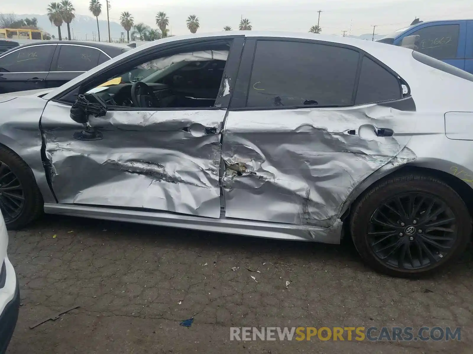 9 Photograph of a damaged car 4T1G11AKXLU308190 TOYOTA CAMRY 2020