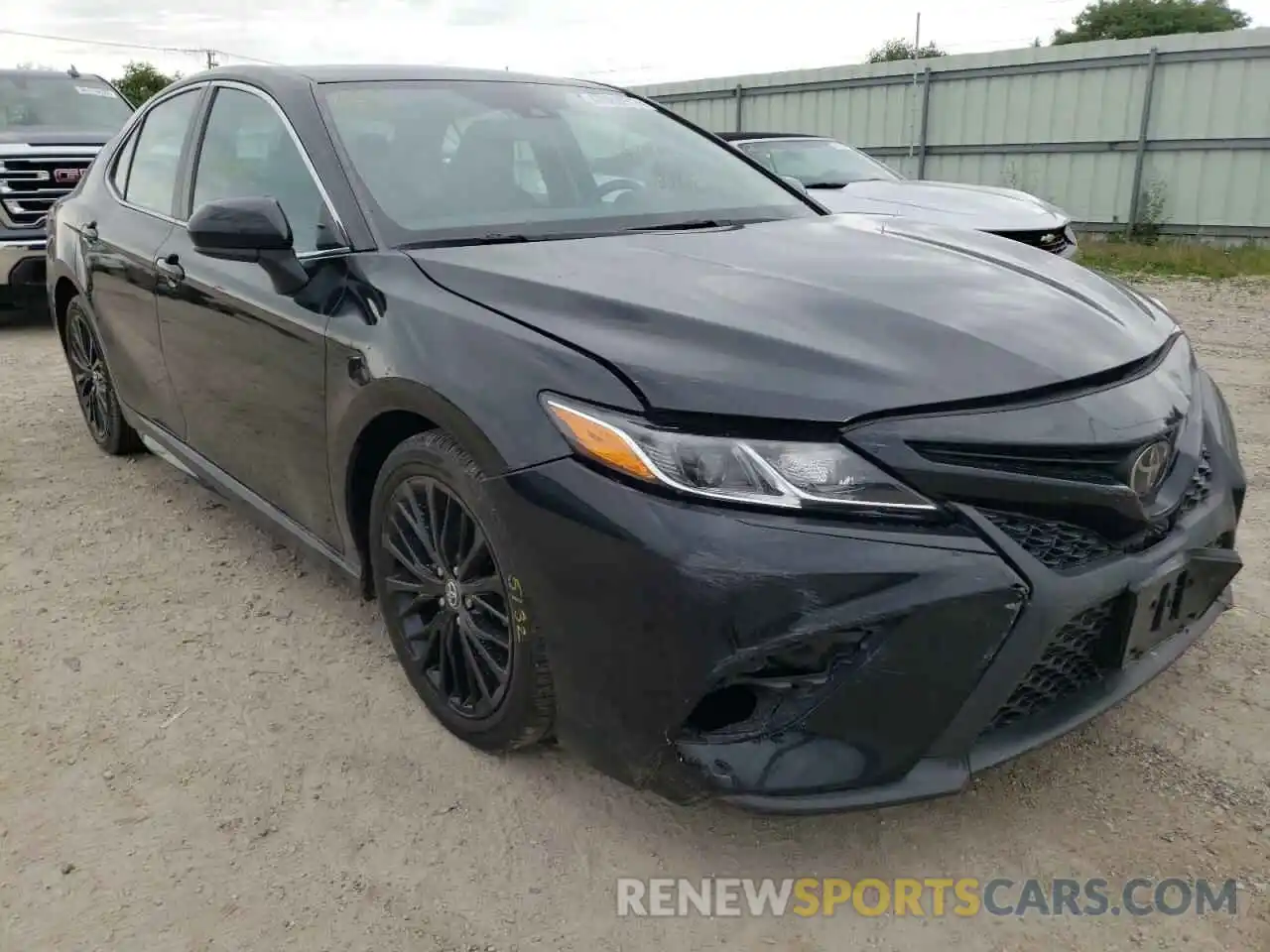 1 Photograph of a damaged car 4T1G11AKXLU310098 TOYOTA CAMRY 2020