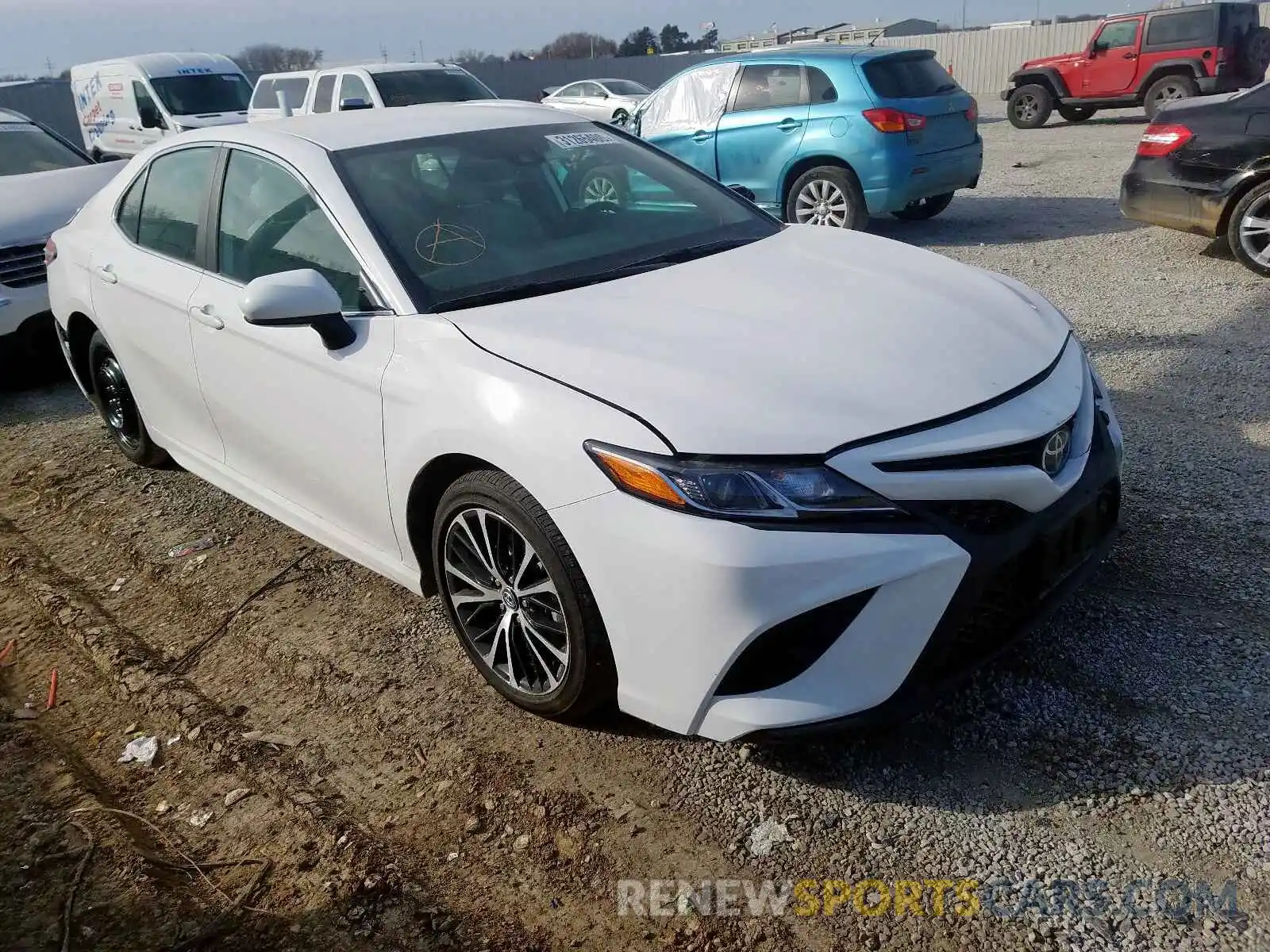 1 Photograph of a damaged car 4T1G11AKXLU310280 TOYOTA CAMRY 2020