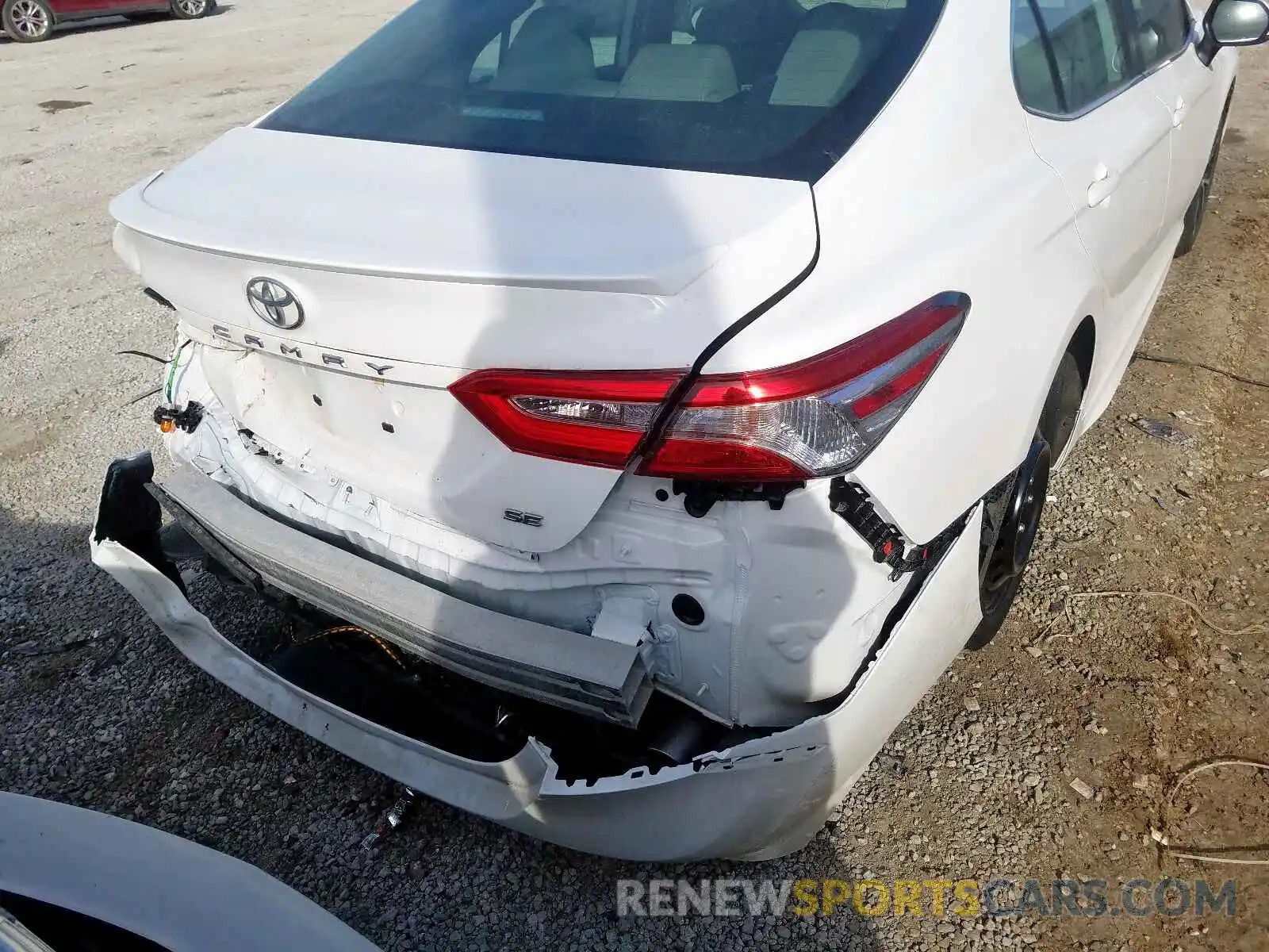 9 Photograph of a damaged car 4T1G11AKXLU310280 TOYOTA CAMRY 2020