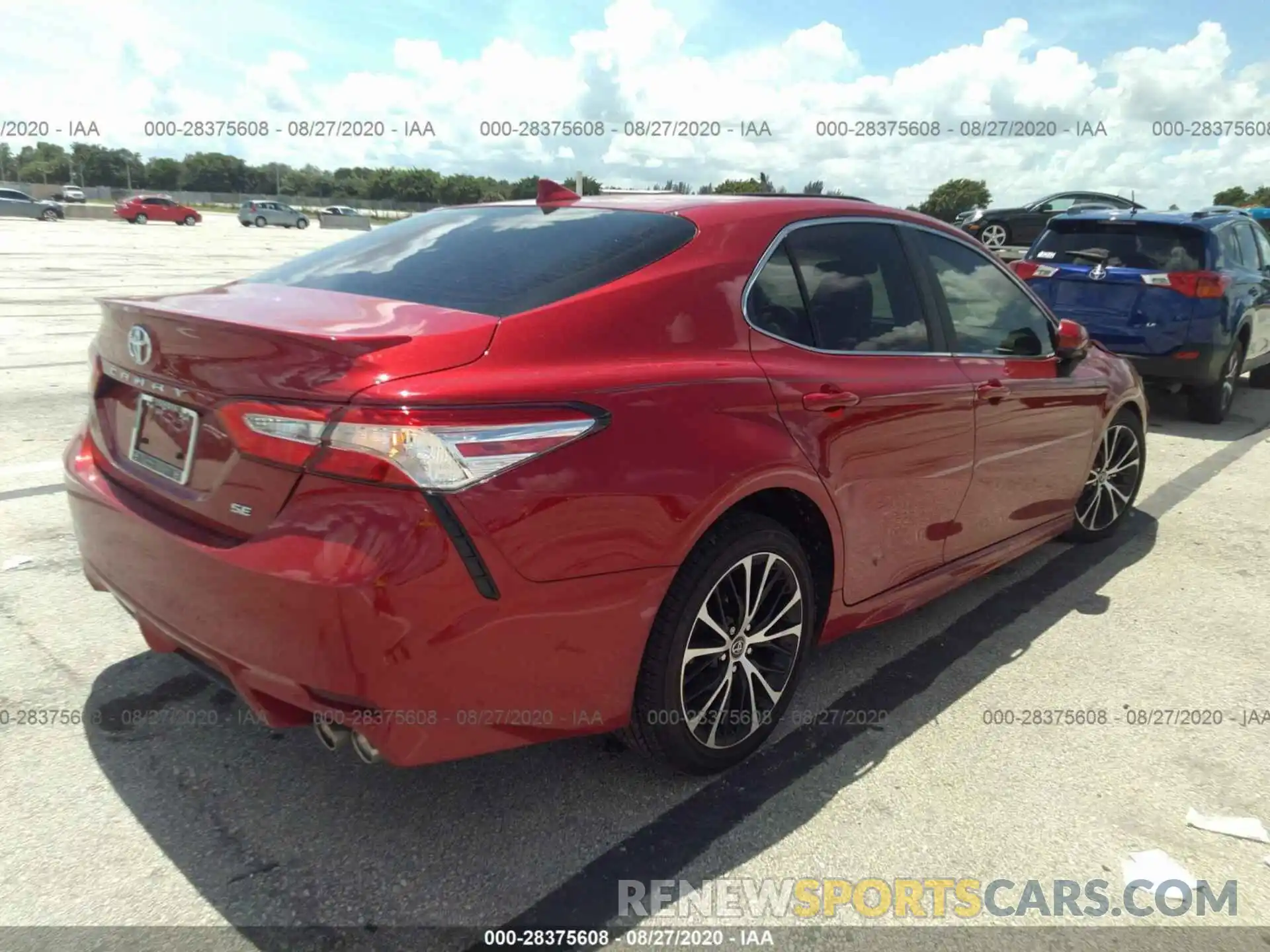 4 Photograph of a damaged car 4T1G11AKXLU312434 TOYOTA CAMRY 2020