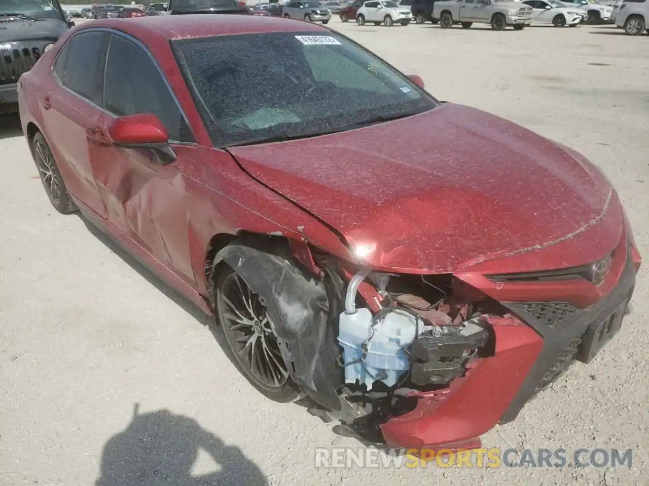 1 Photograph of a damaged car 4T1G11AKXLU314605 TOYOTA CAMRY 2020