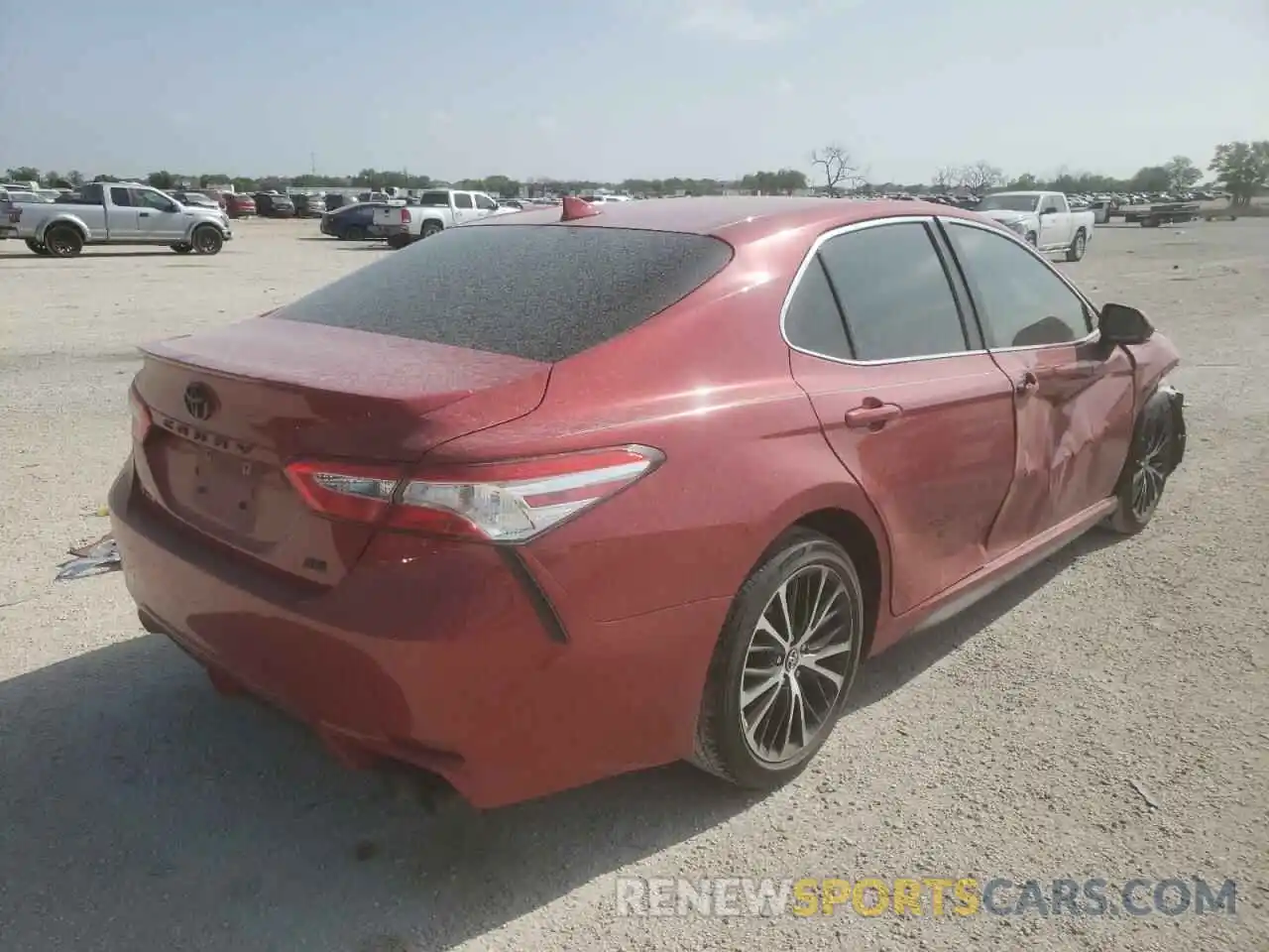 4 Photograph of a damaged car 4T1G11AKXLU314605 TOYOTA CAMRY 2020