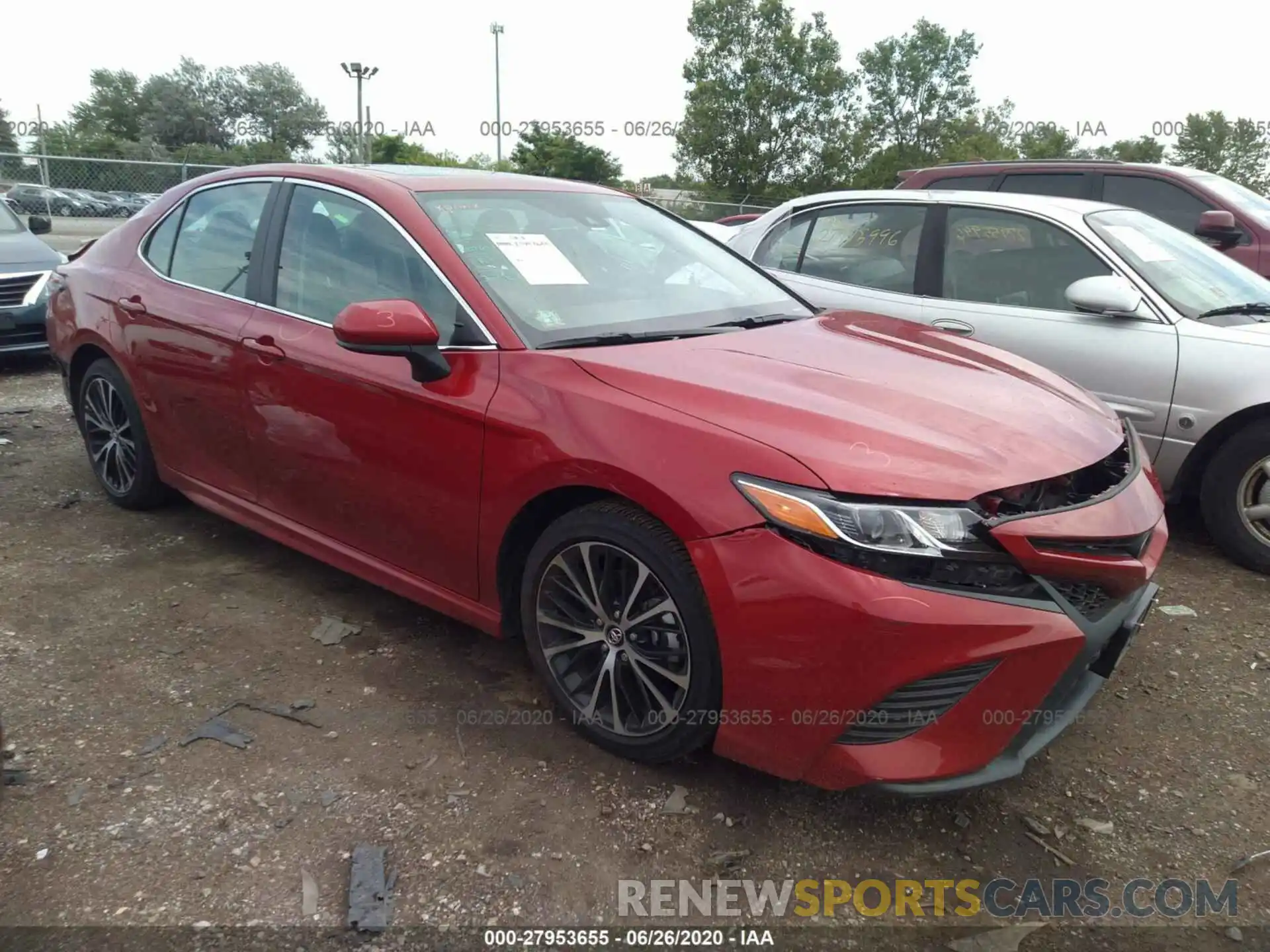 1 Photograph of a damaged car 4T1G11AKXLU316032 TOYOTA CAMRY 2020