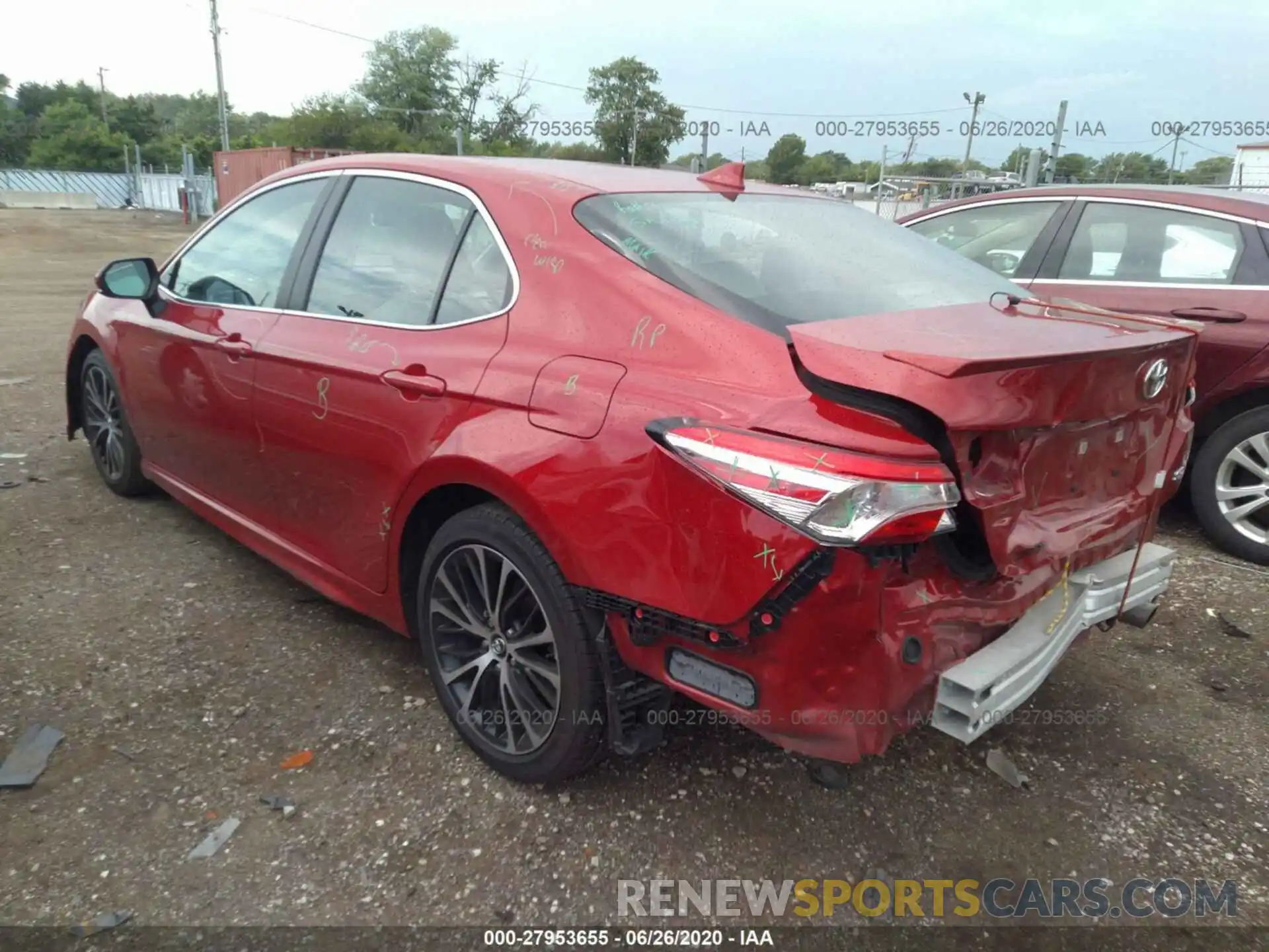 3 Photograph of a damaged car 4T1G11AKXLU316032 TOYOTA CAMRY 2020