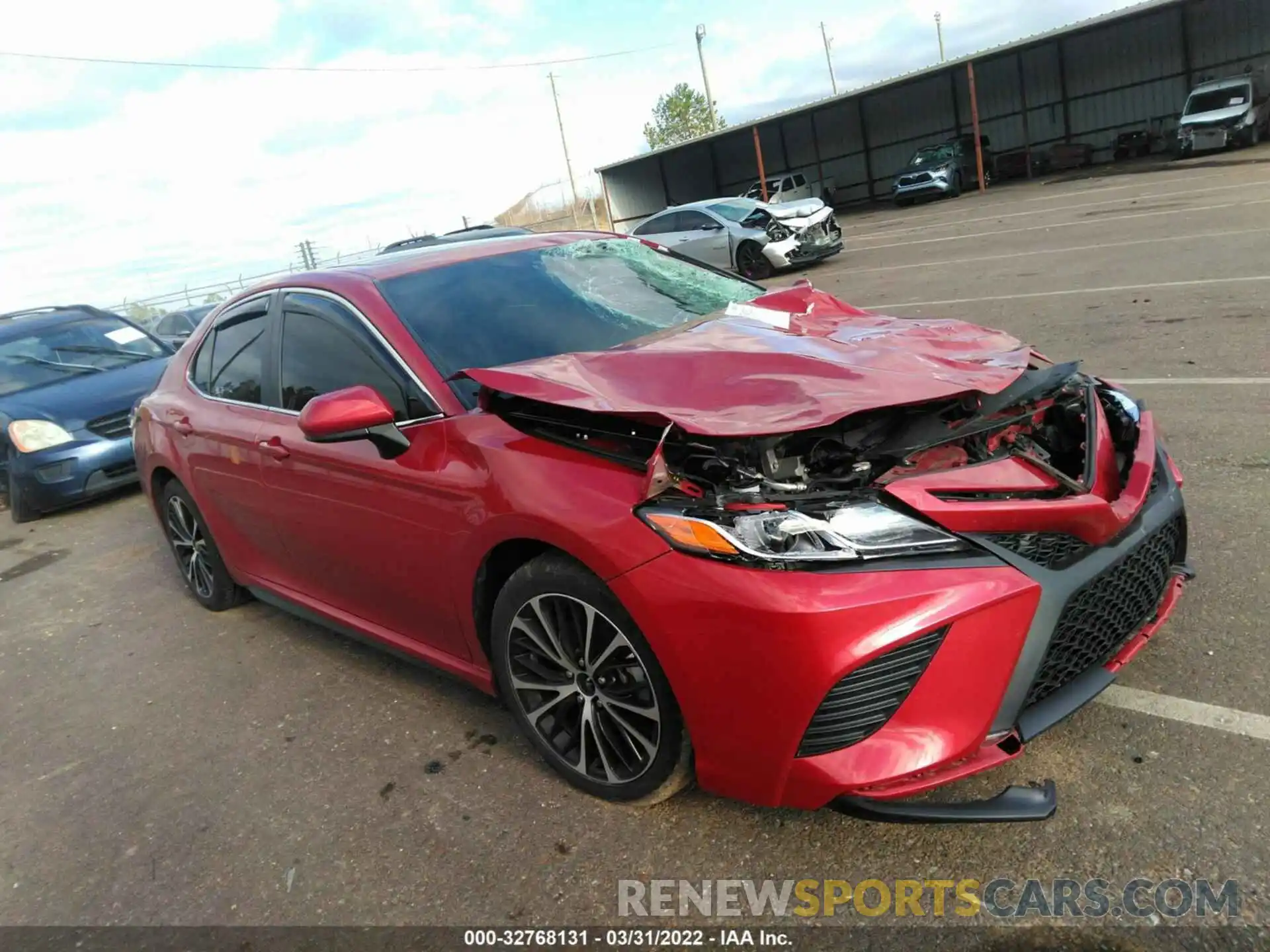 1 Photograph of a damaged car 4T1G11AKXLU316192 TOYOTA CAMRY 2020