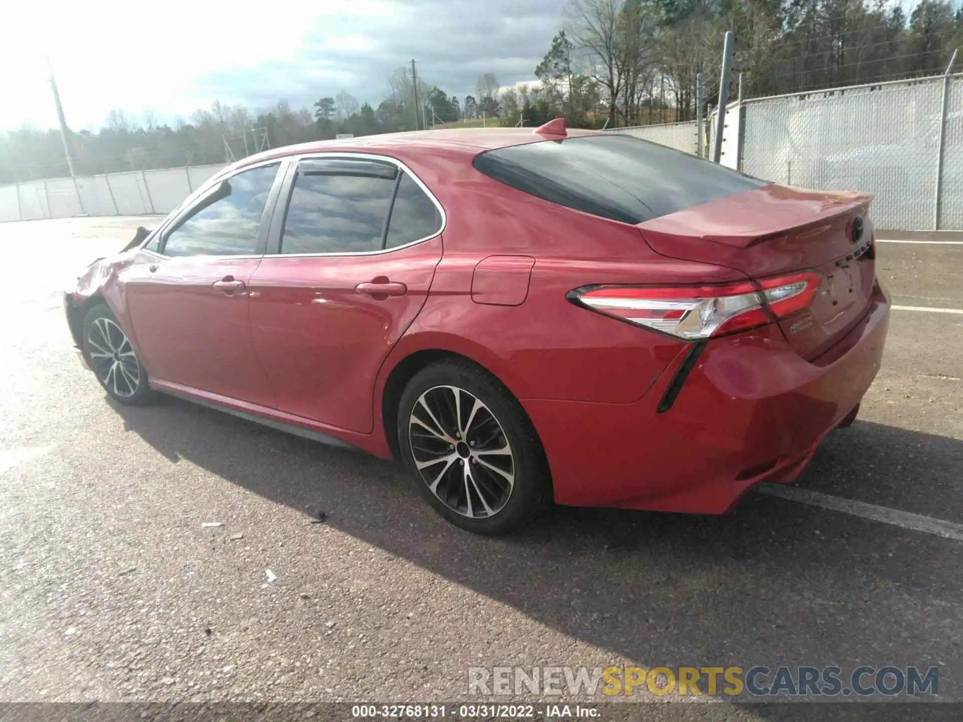 3 Photograph of a damaged car 4T1G11AKXLU316192 TOYOTA CAMRY 2020