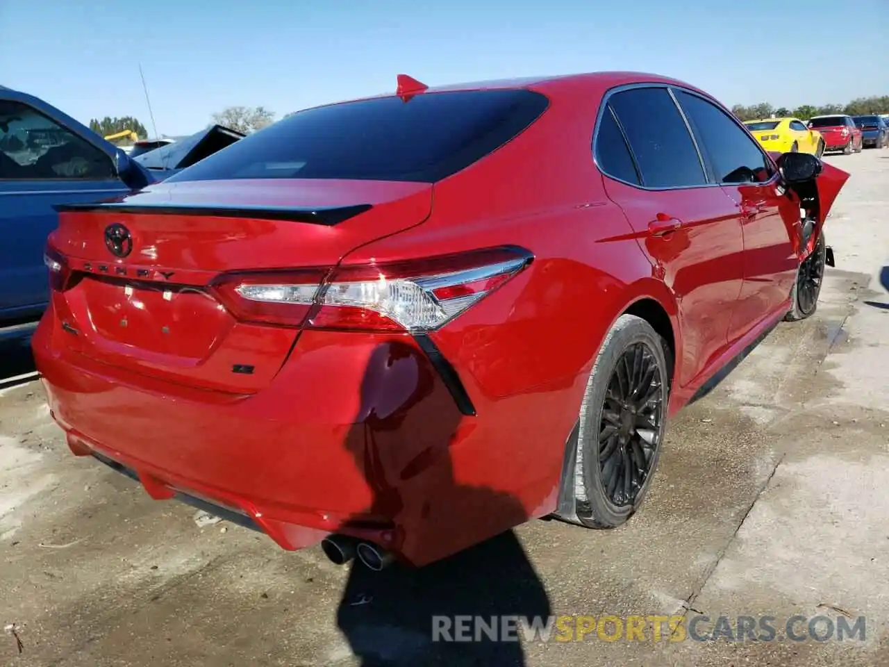 4 Photograph of a damaged car 4T1G11AKXLU317536 TOYOTA CAMRY 2020