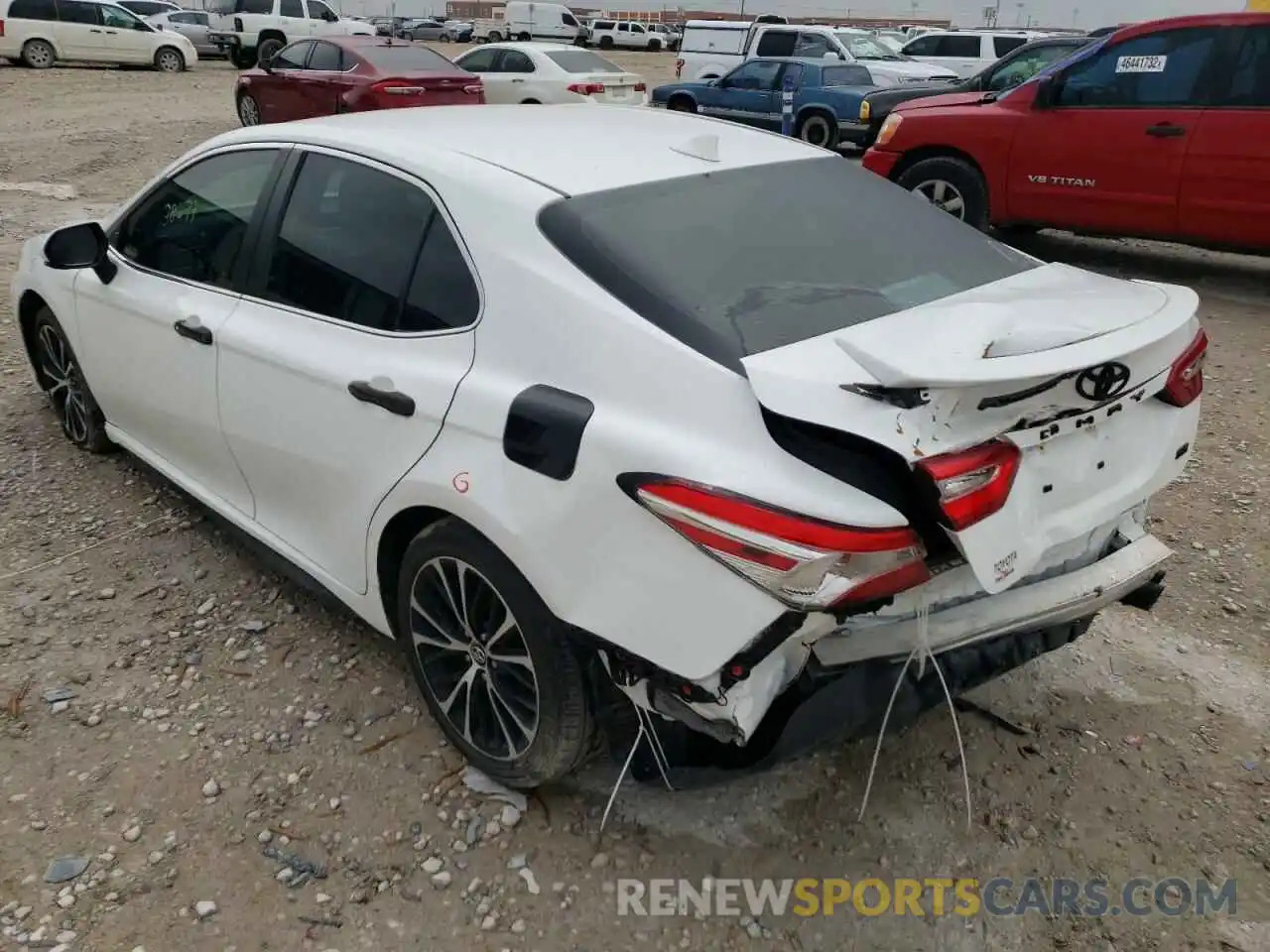 9 Photograph of a damaged car 4T1G11AKXLU320775 TOYOTA CAMRY 2020