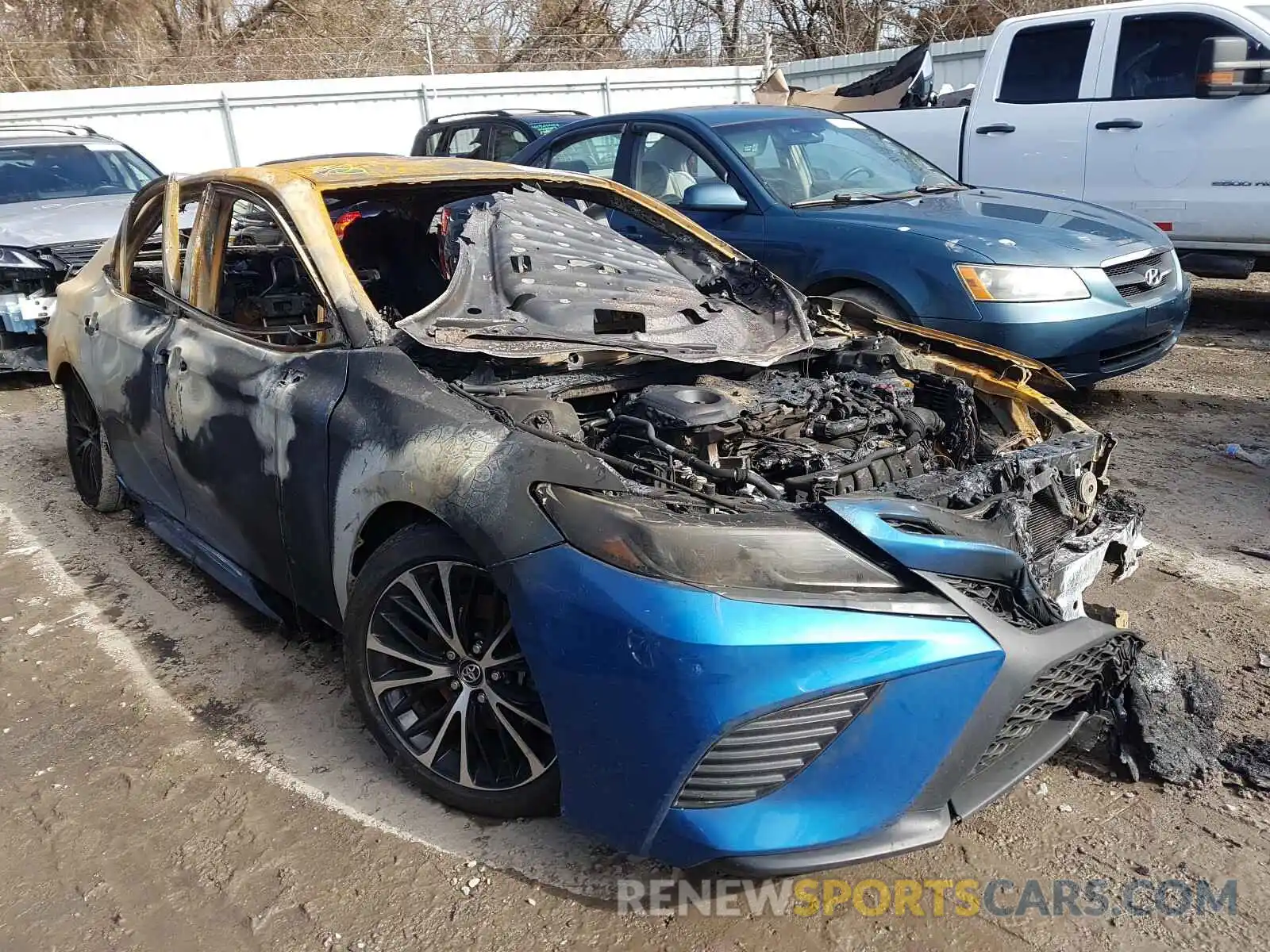 1 Photograph of a damaged car 4T1G11AKXLU321442 TOYOTA CAMRY 2020