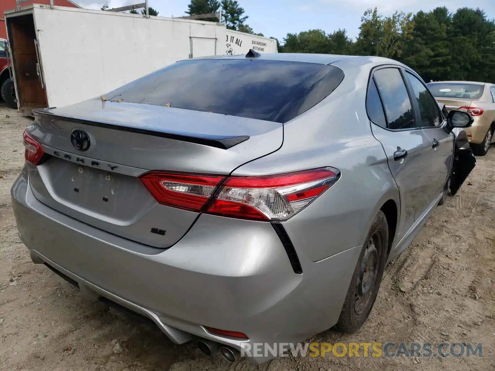 4 Photograph of a damaged car 4T1G11AKXLU321683 TOYOTA CAMRY 2020