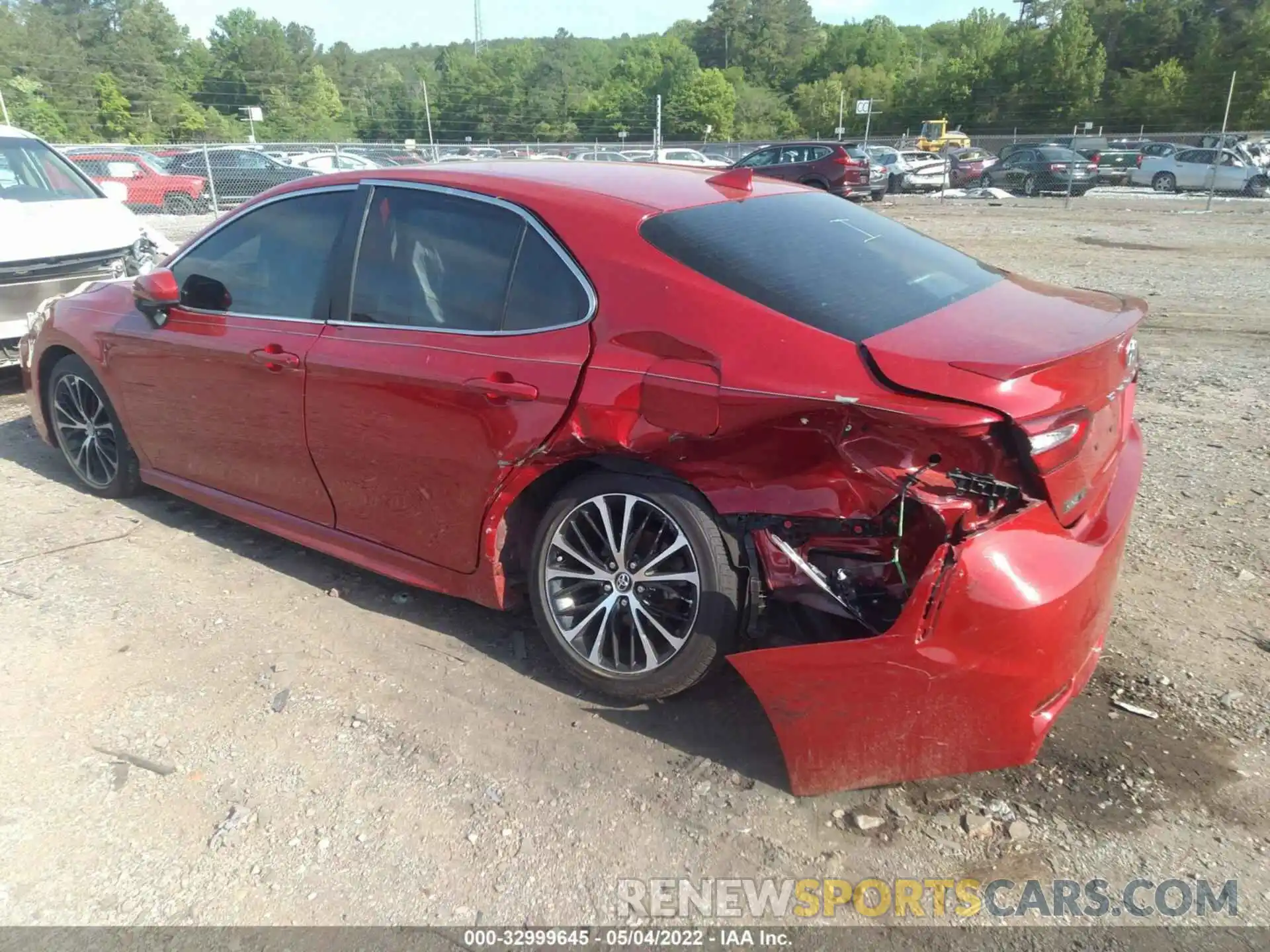 3 Photograph of a damaged car 4T1G11AKXLU323093 TOYOTA CAMRY 2020