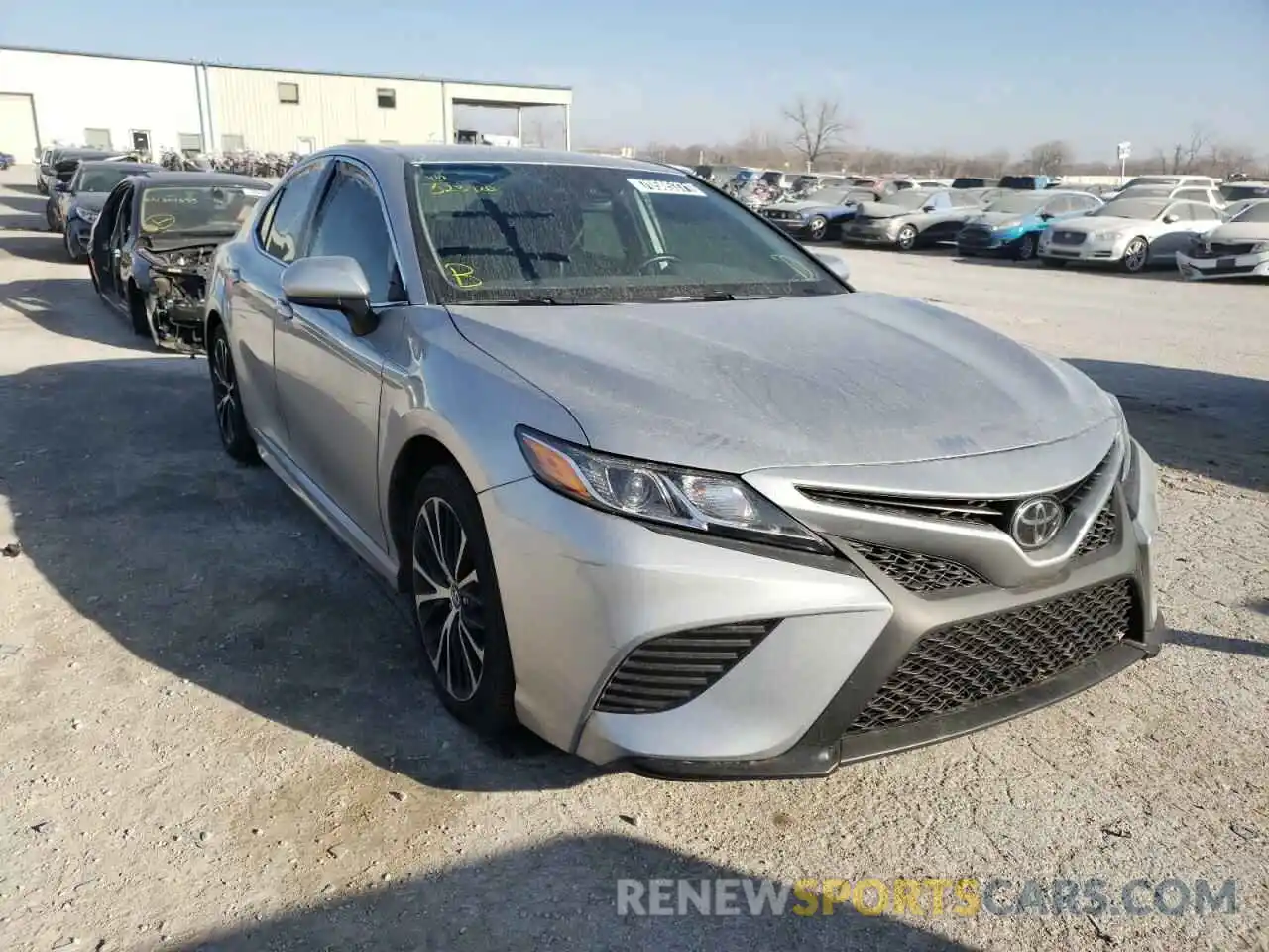 1 Photograph of a damaged car 4T1G11AKXLU323420 TOYOTA CAMRY 2020