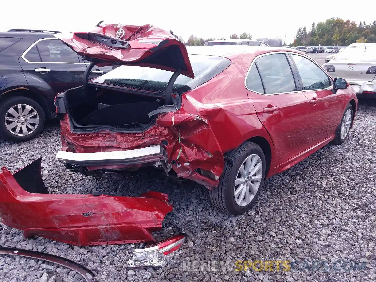 4 Photograph of a damaged car 4T1G11AKXLU323529 TOYOTA CAMRY 2020