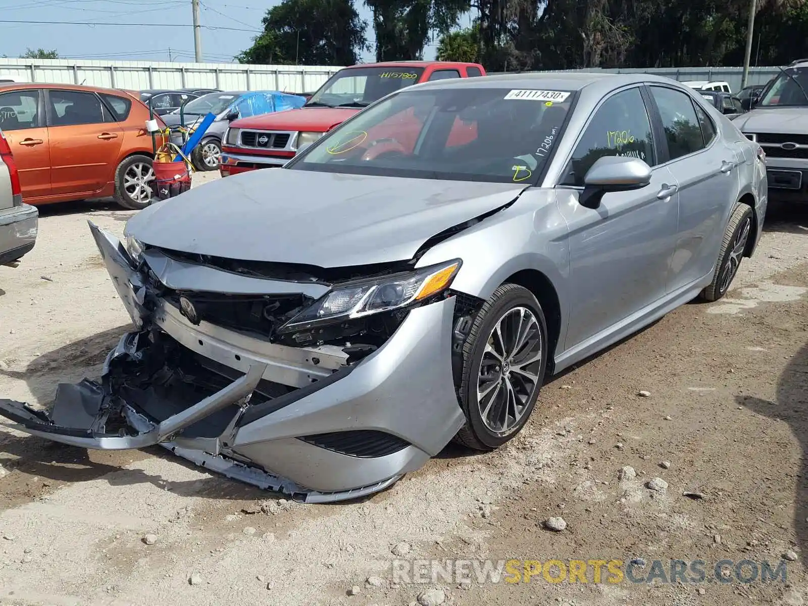 2 Photograph of a damaged car 4T1G11AKXLU325782 TOYOTA CAMRY 2020