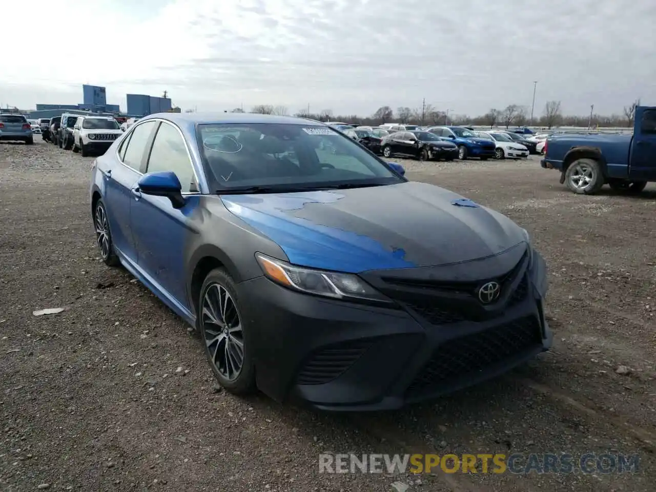 1 Photograph of a damaged car 4T1G11AKXLU326060 TOYOTA CAMRY 2020