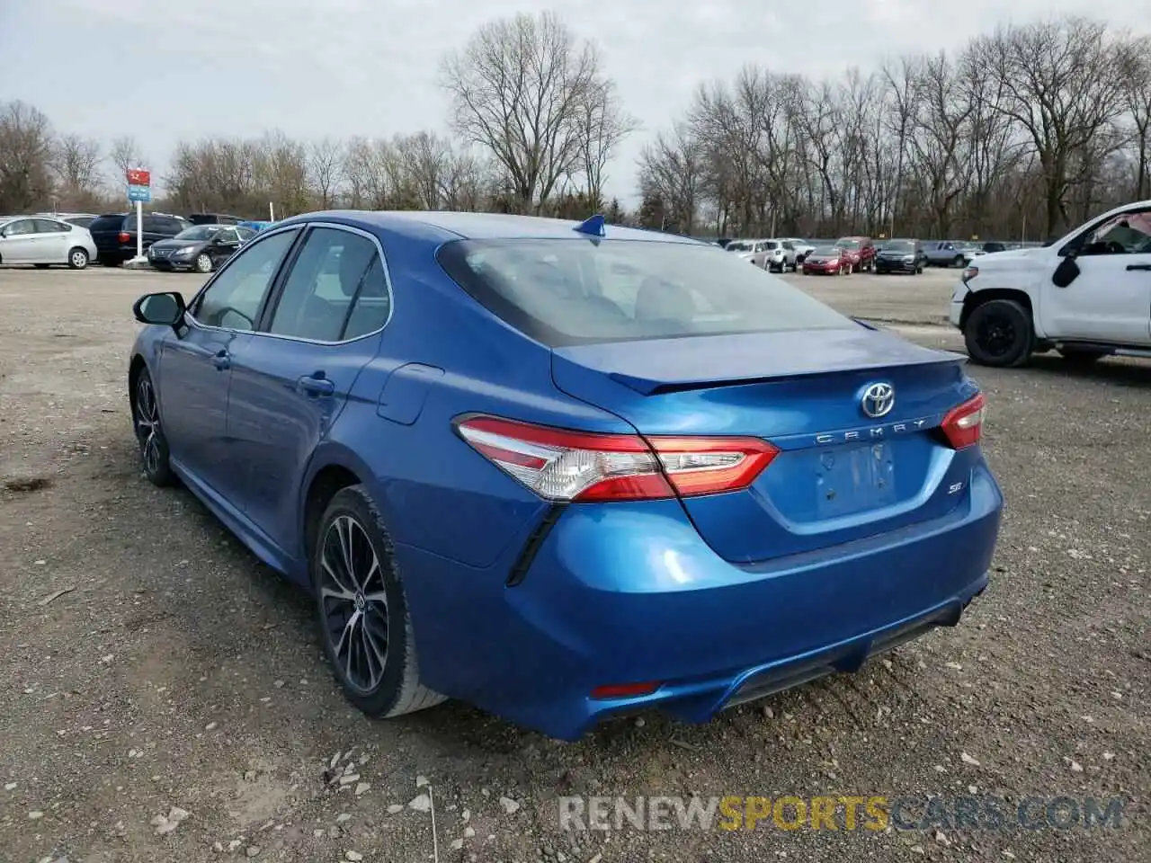 3 Photograph of a damaged car 4T1G11AKXLU326060 TOYOTA CAMRY 2020