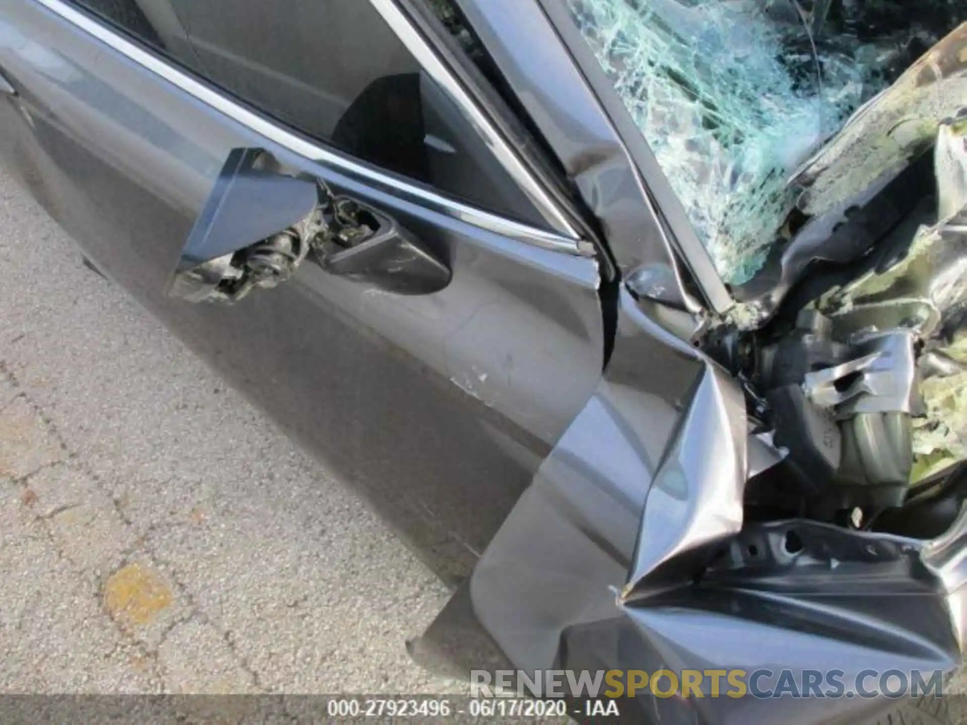 5 Photograph of a damaged car 4T1G11AKXLU326284 TOYOTA CAMRY 2020