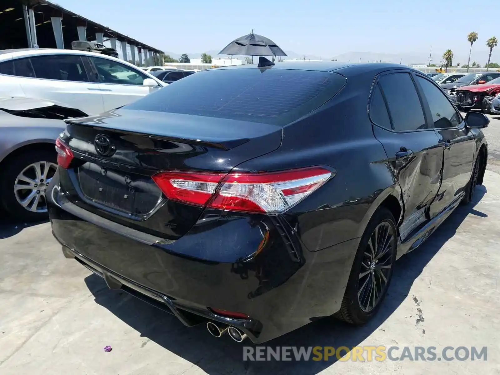 4 Photograph of a damaged car 4T1G11AKXLU326558 TOYOTA CAMRY 2020