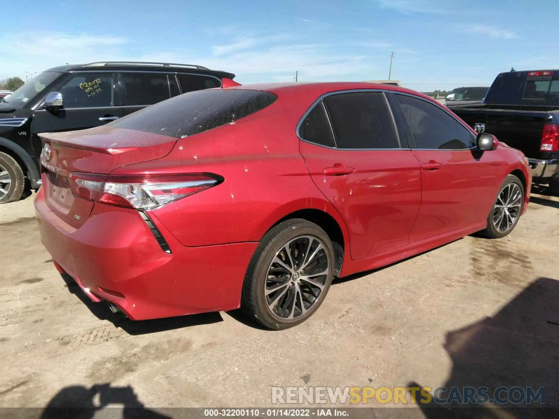 4 Photograph of a damaged car 4T1G11AKXLU327001 TOYOTA CAMRY 2020