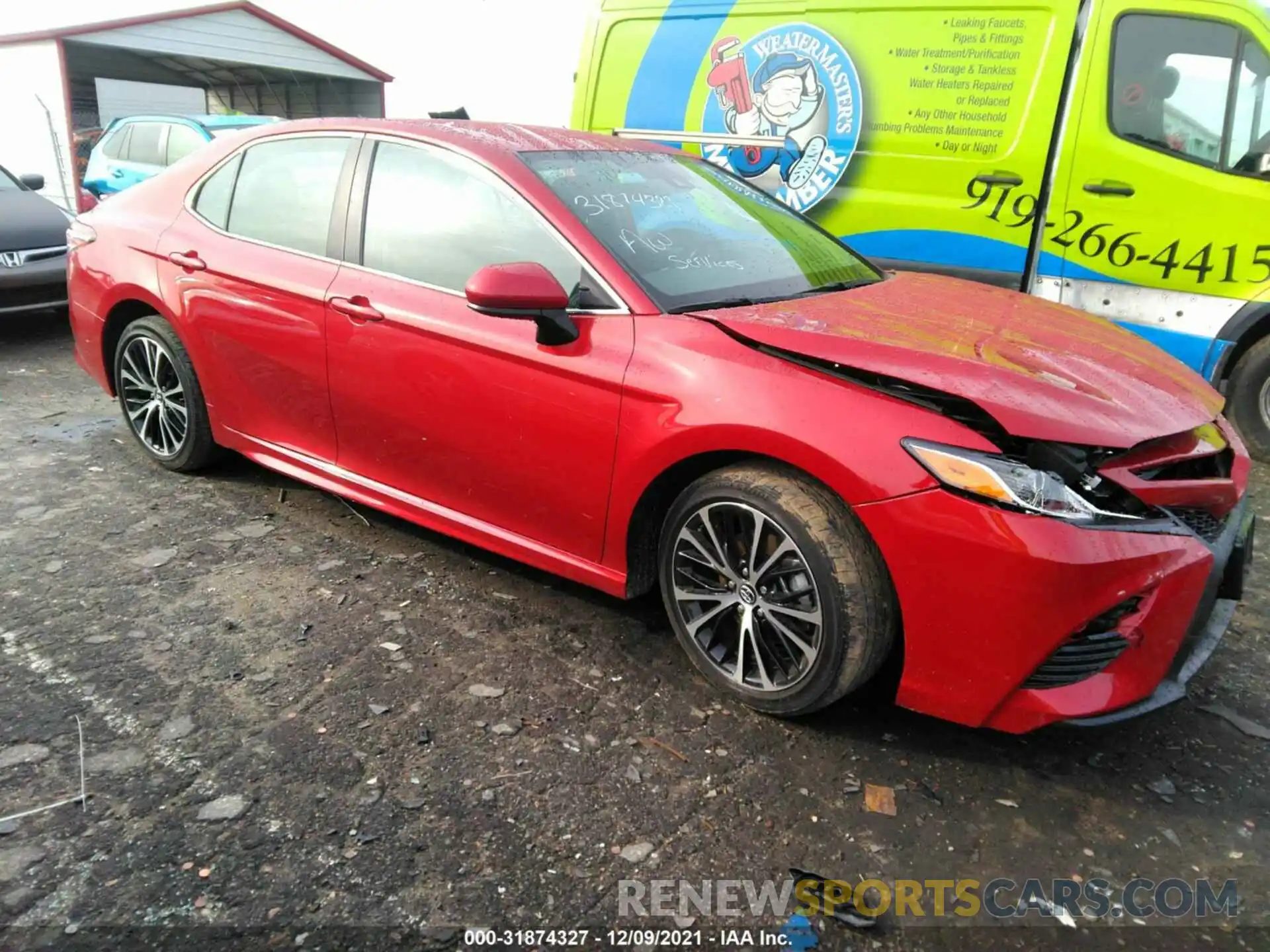 1 Photograph of a damaged car 4T1G11AKXLU327306 TOYOTA CAMRY 2020