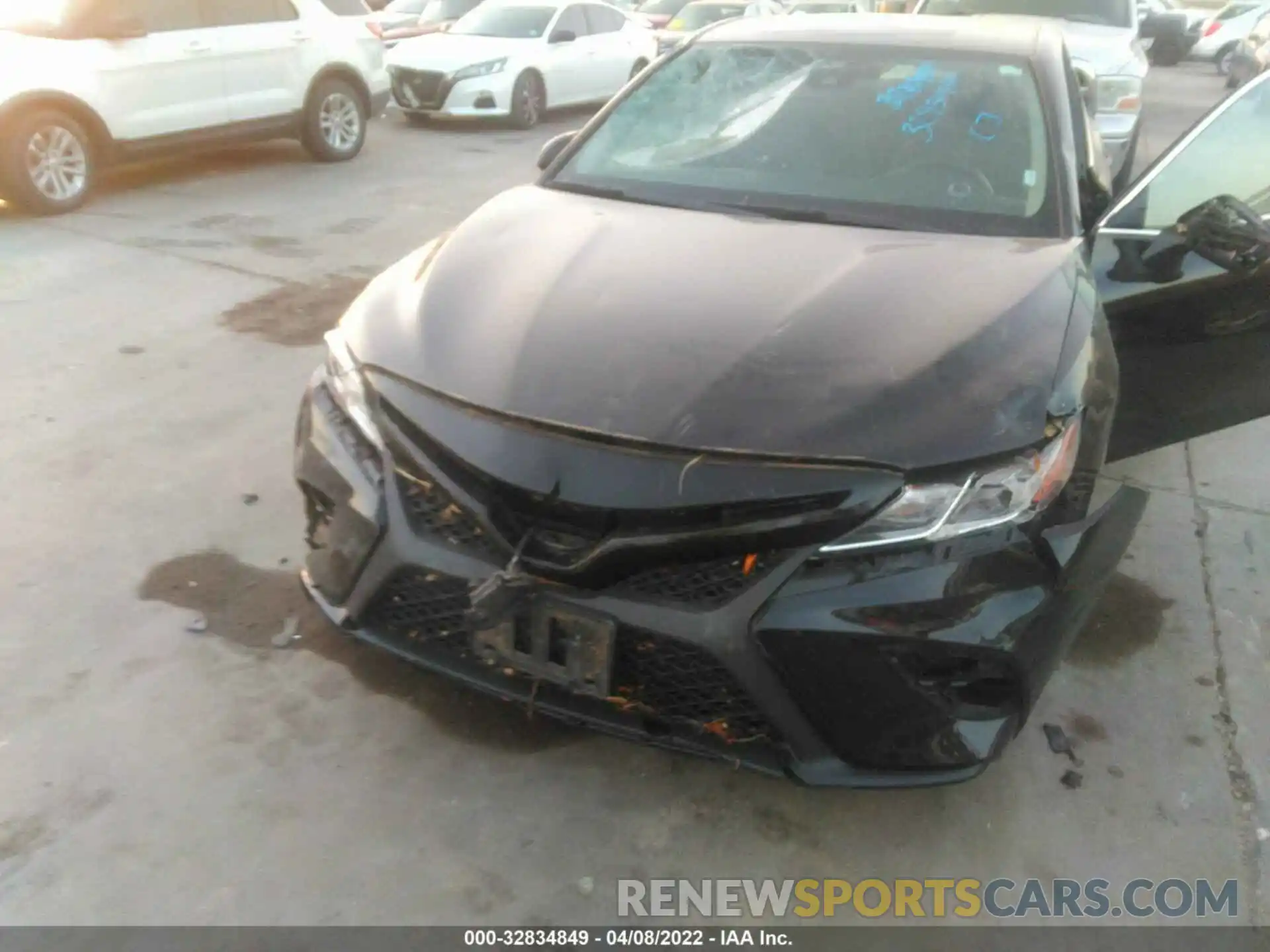 6 Photograph of a damaged car 4T1G11AKXLU328486 TOYOTA CAMRY 2020