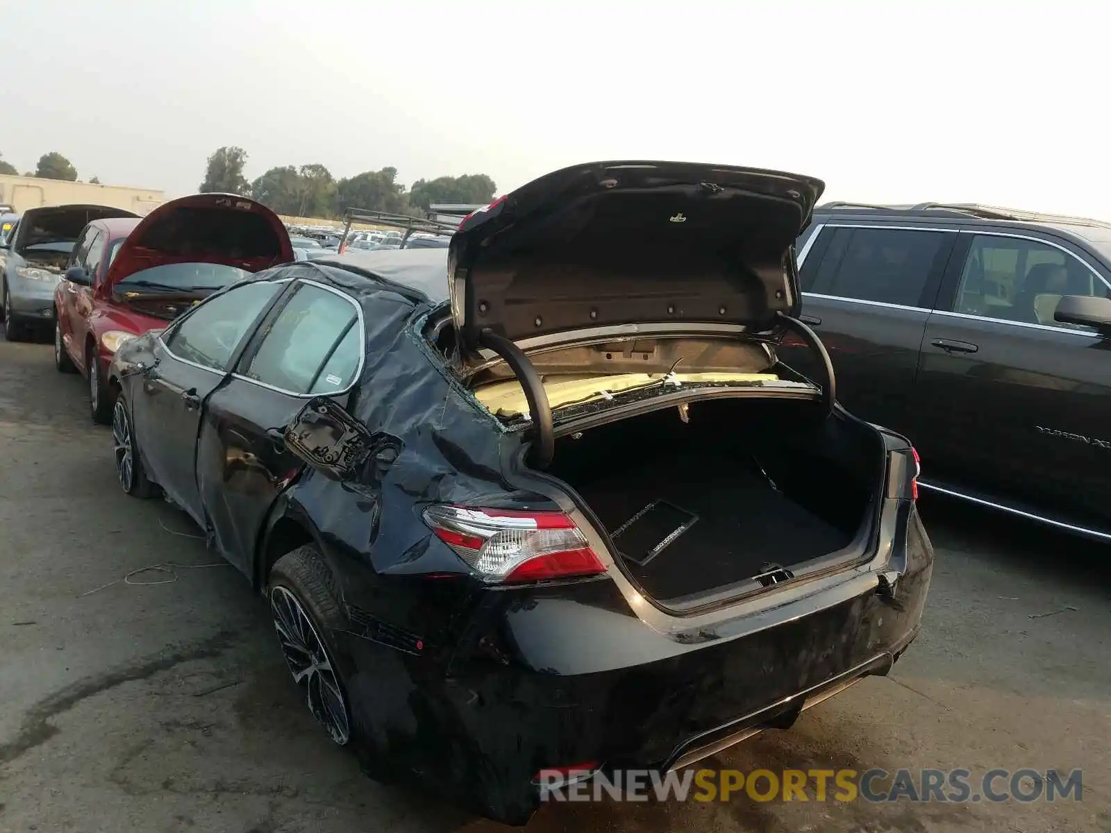 3 Photograph of a damaged car 4T1G11AKXLU328942 TOYOTA CAMRY 2020