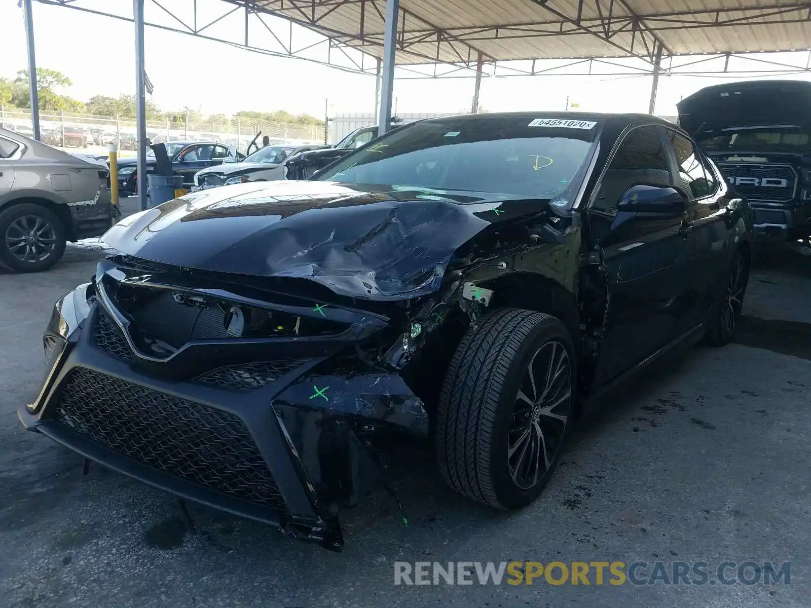 2 Photograph of a damaged car 4T1G11AKXLU331534 TOYOTA CAMRY 2020