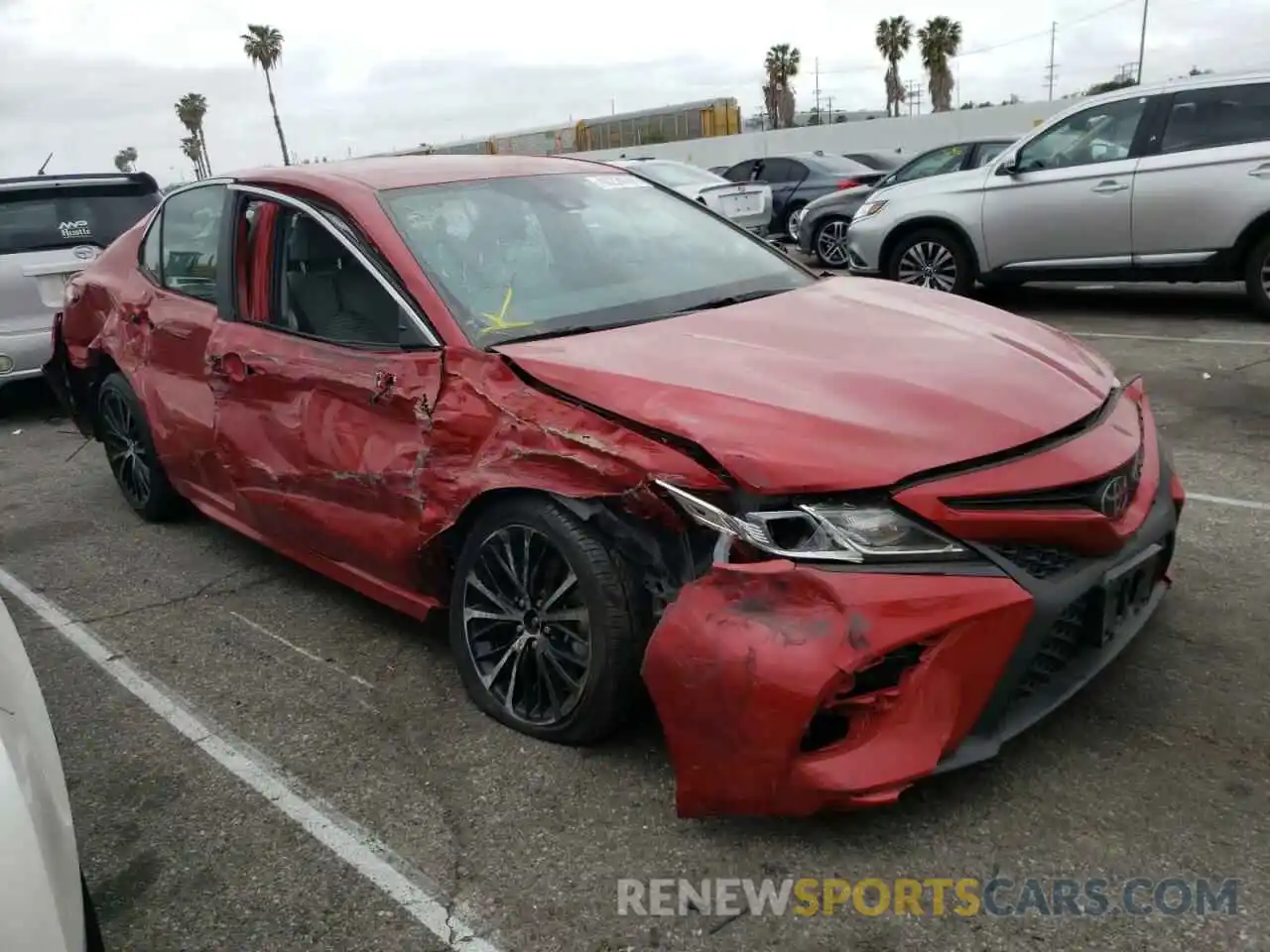 1 Photograph of a damaged car 4T1G11AKXLU332926 TOYOTA CAMRY 2020