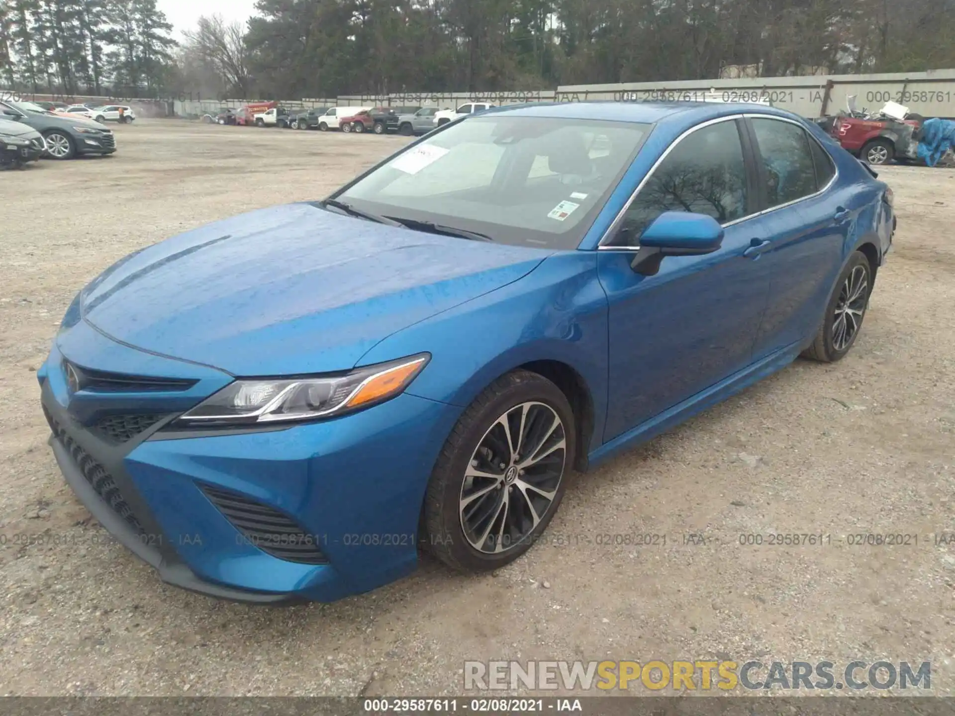 2 Photograph of a damaged car 4T1G11AKXLU333042 TOYOTA CAMRY 2020