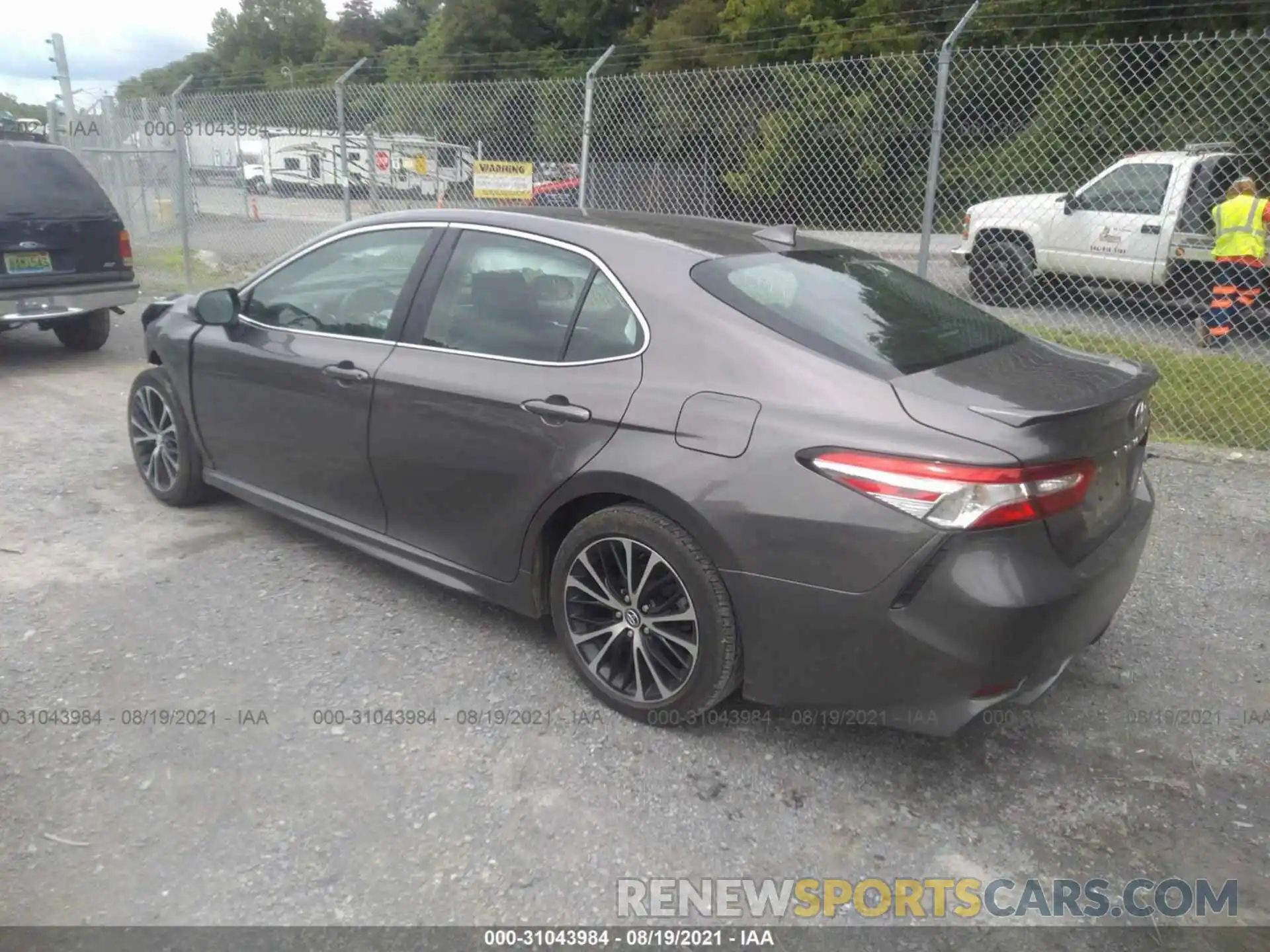 3 Photograph of a damaged car 4T1G11AKXLU333090 TOYOTA CAMRY 2020