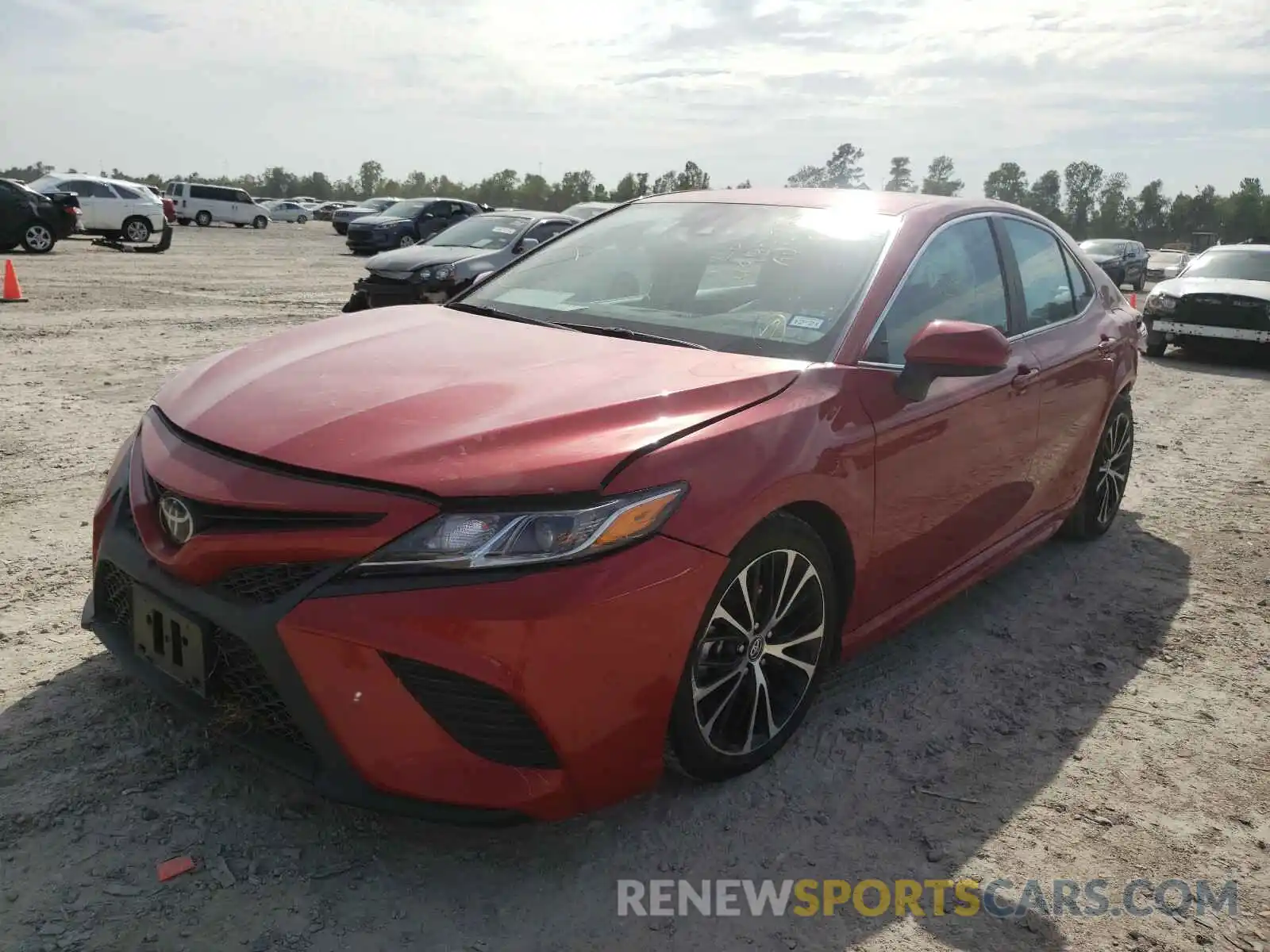 2 Photograph of a damaged car 4T1G11AKXLU333476 TOYOTA CAMRY 2020