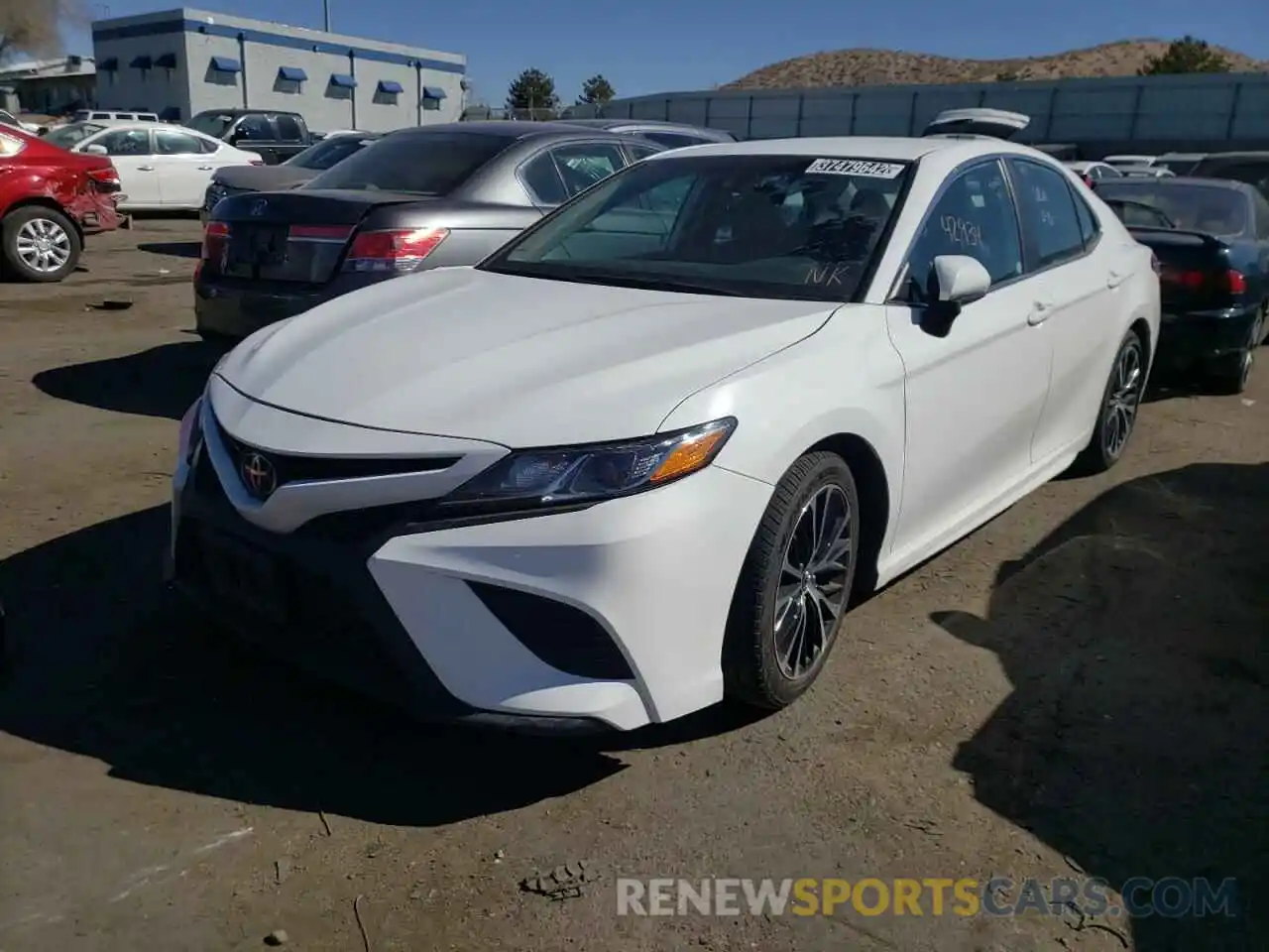 2 Photograph of a damaged car 4T1G11AKXLU333896 TOYOTA CAMRY 2020