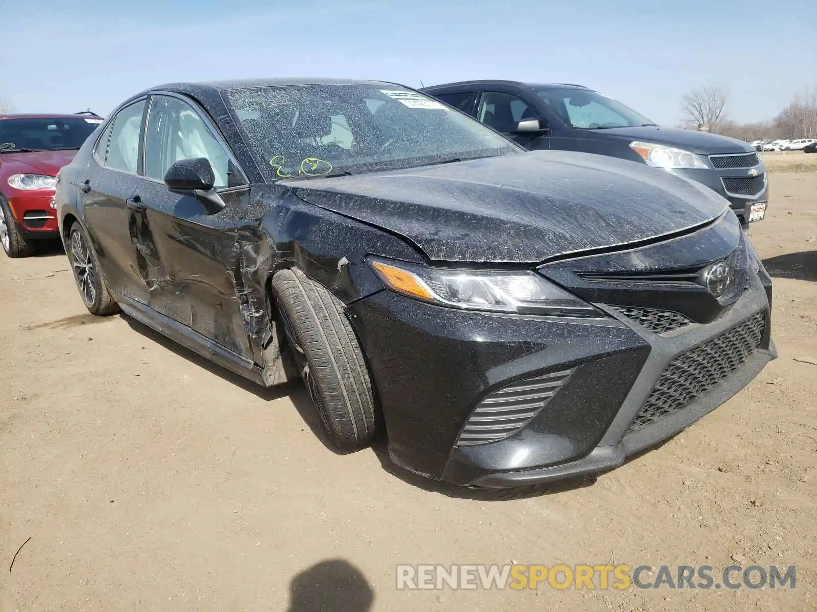 1 Photograph of a damaged car 4T1G11AKXLU333994 TOYOTA CAMRY 2020