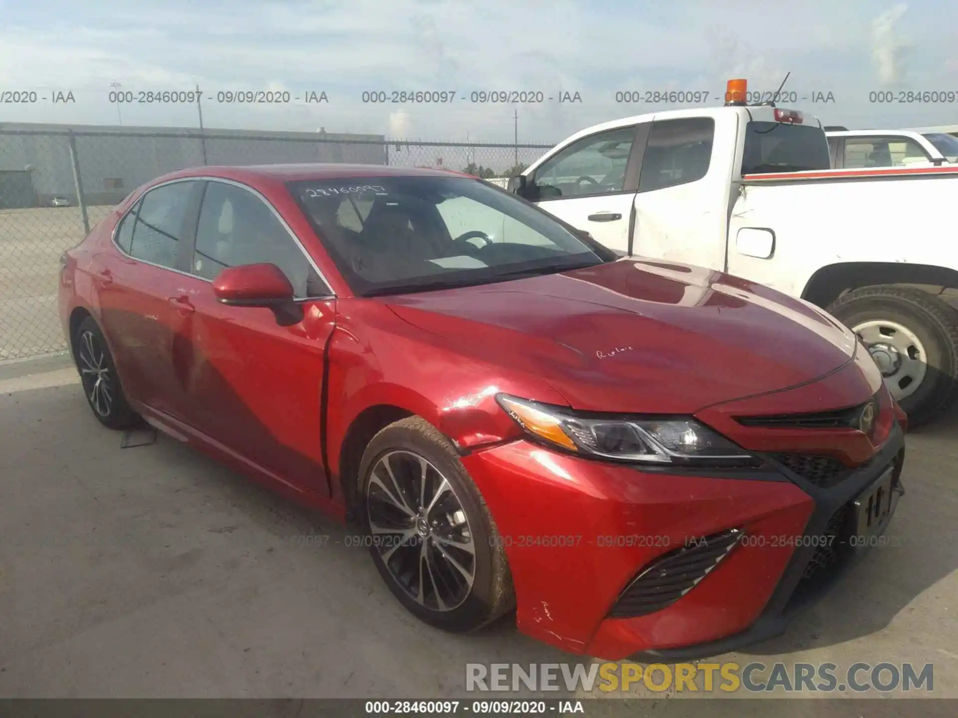 1 Photograph of a damaged car 4T1G11AKXLU334370 TOYOTA CAMRY 2020