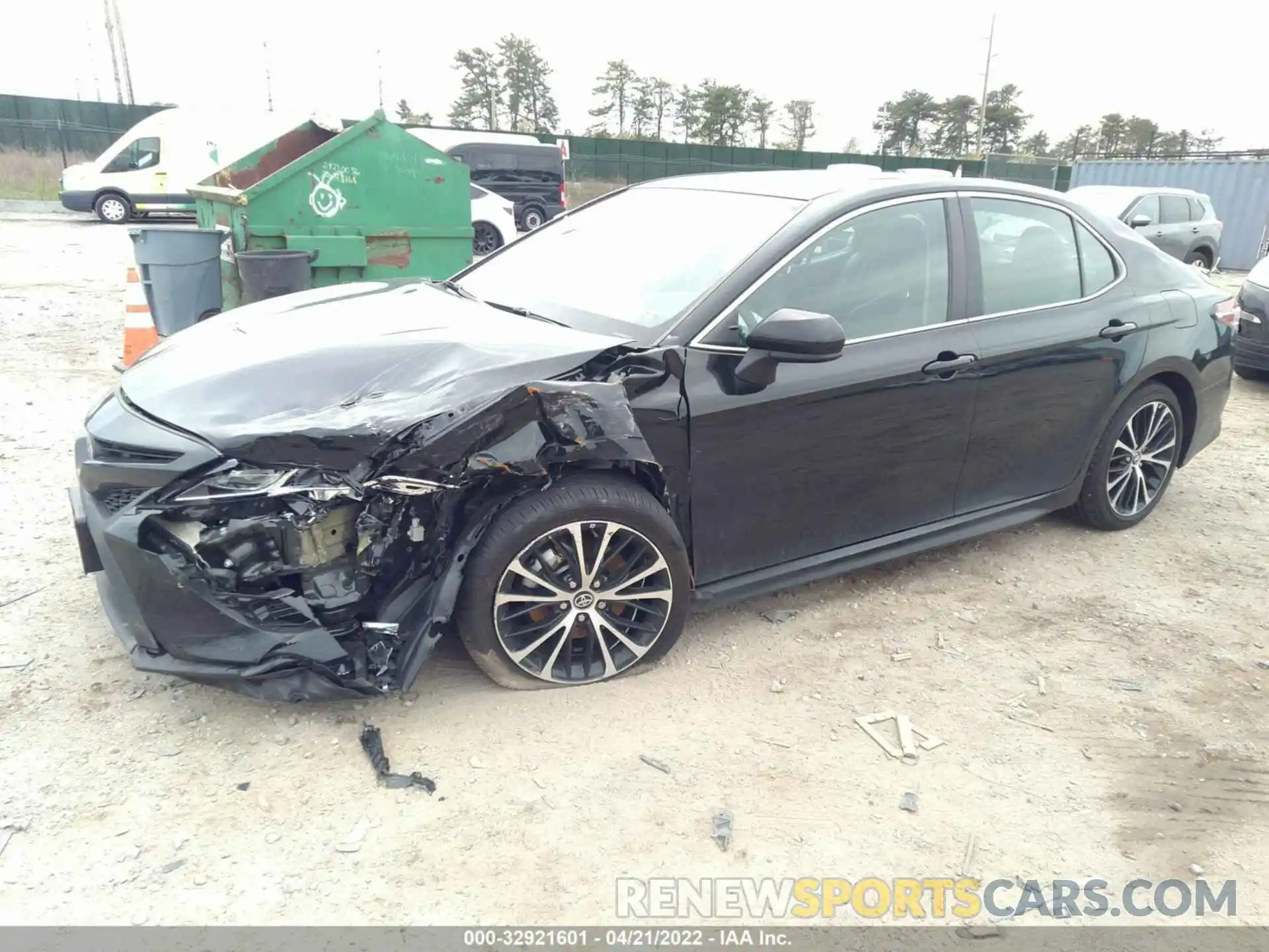 2 Photograph of a damaged car 4T1G11AKXLU336460 TOYOTA CAMRY 2020