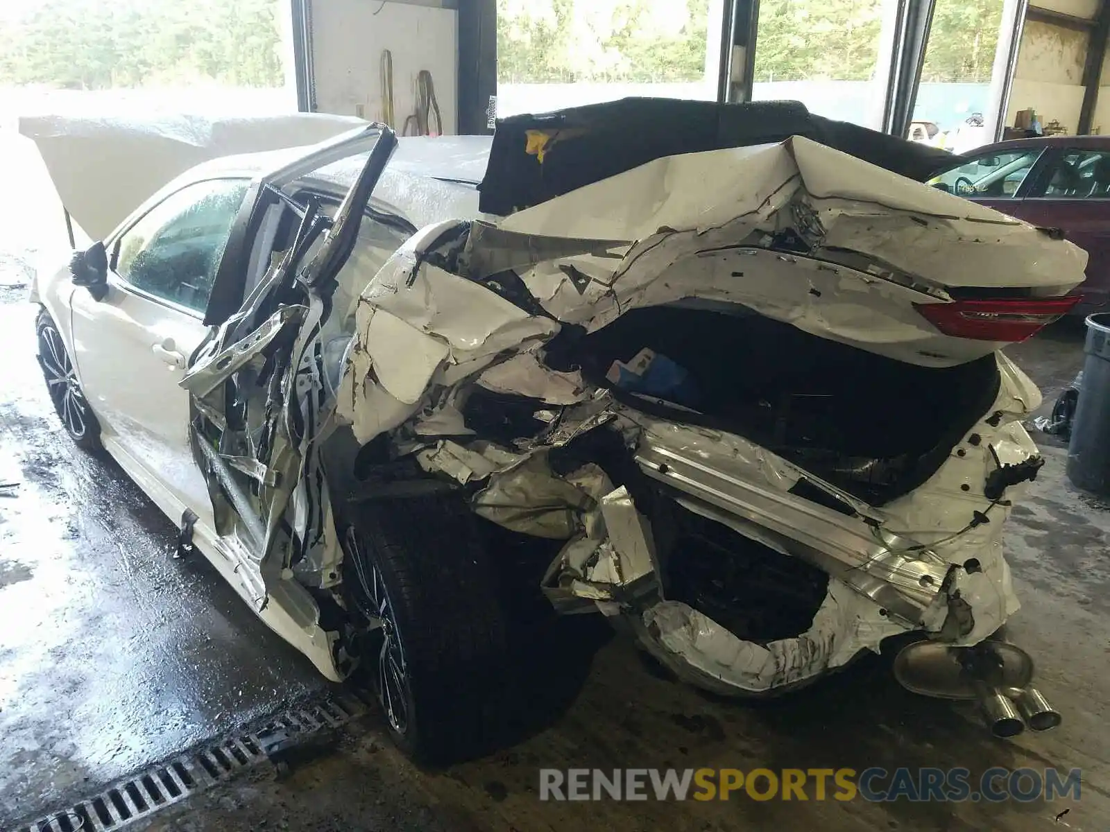 3 Photograph of a damaged car 4T1G11AKXLU337446 TOYOTA CAMRY 2020