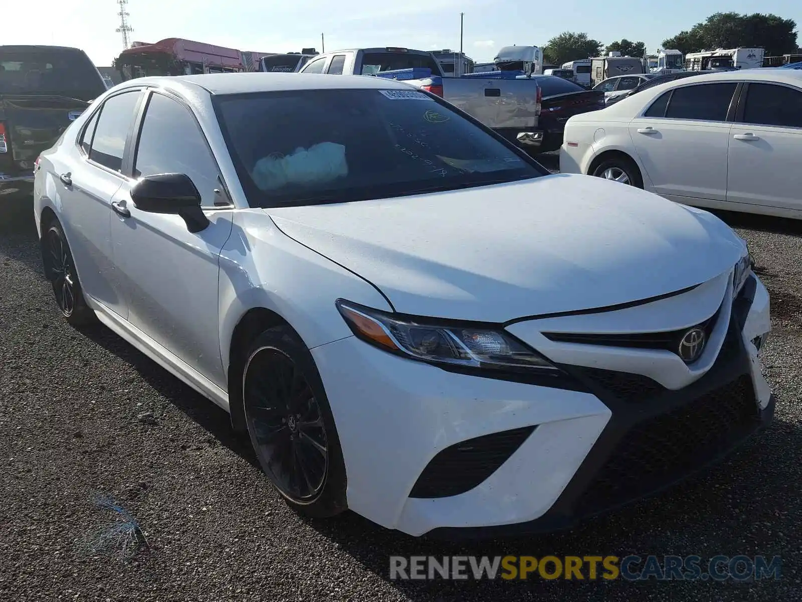 1 Photograph of a damaged car 4T1G11AKXLU337494 TOYOTA CAMRY 2020