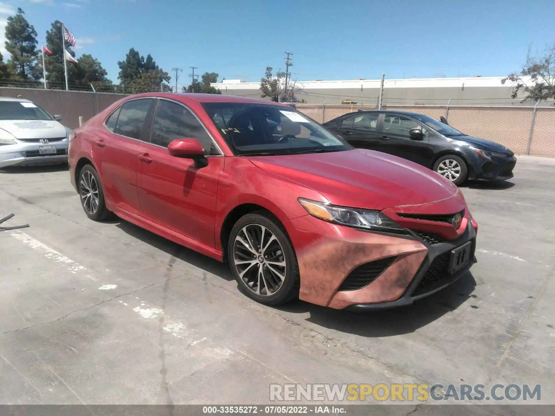 1 Photograph of a damaged car 4T1G11AKXLU342856 TOYOTA CAMRY 2020