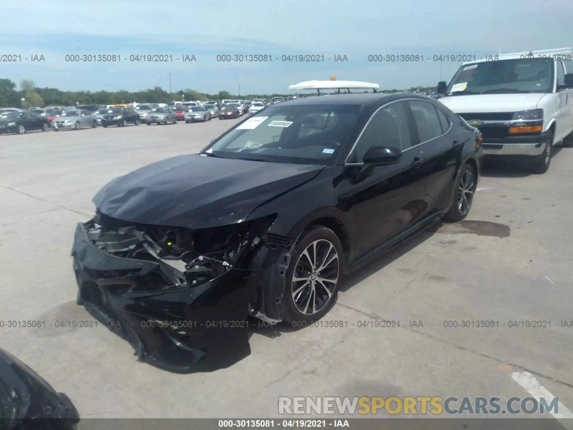 2 Photograph of a damaged car 4T1G11AKXLU343070 TOYOTA CAMRY 2020