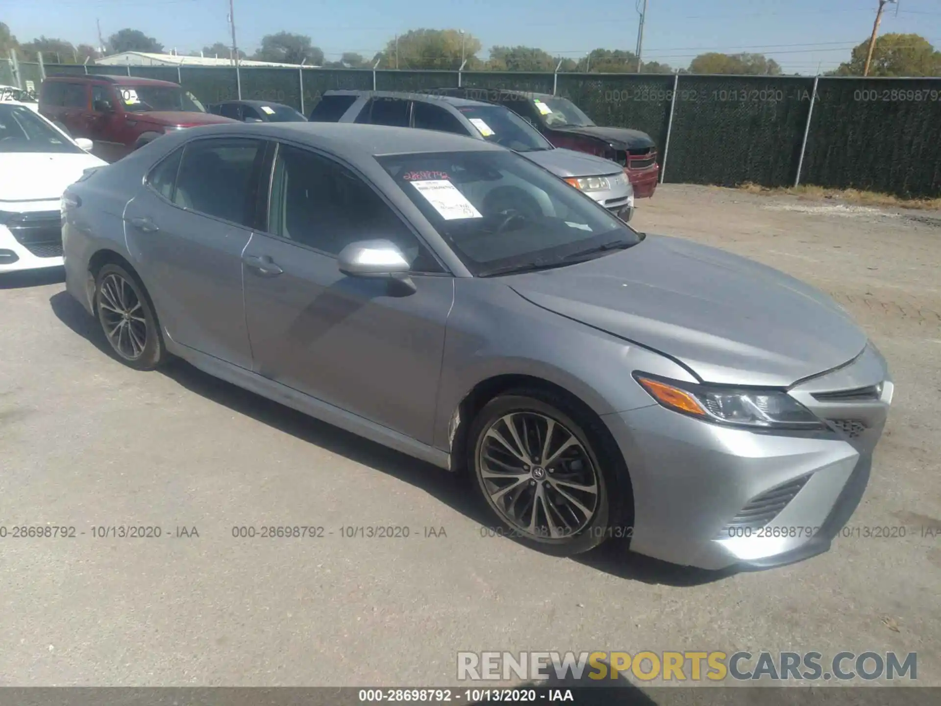 1 Photograph of a damaged car 4T1G11AKXLU343425 TOYOTA CAMRY 2020